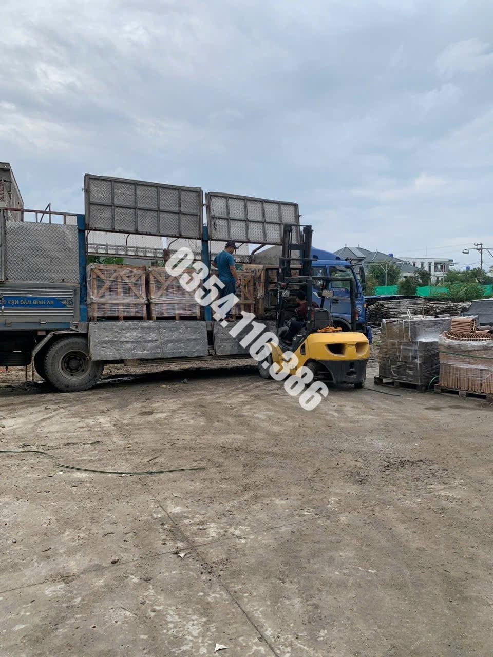 Xuất Lô Ngói Địa Trung Hải 