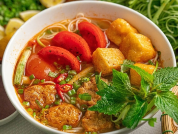 Bún riêu chuẩn vị Hà Thành, quyến rũ đến độ cầm lòng không nổi