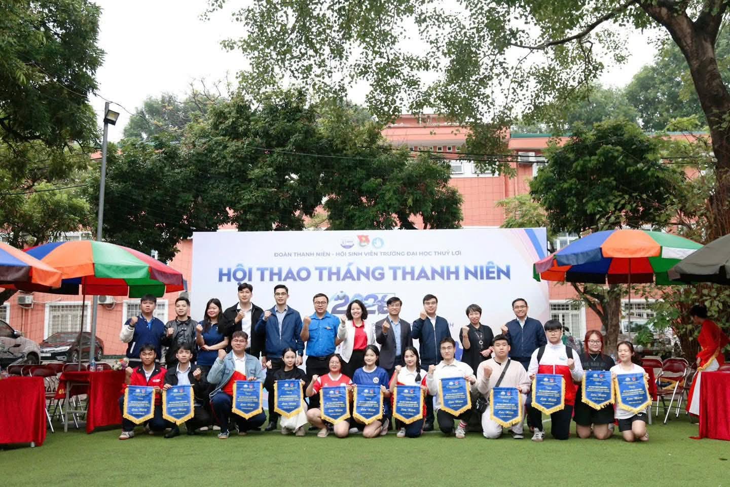 Khoa Kế toán và Kinh doanh