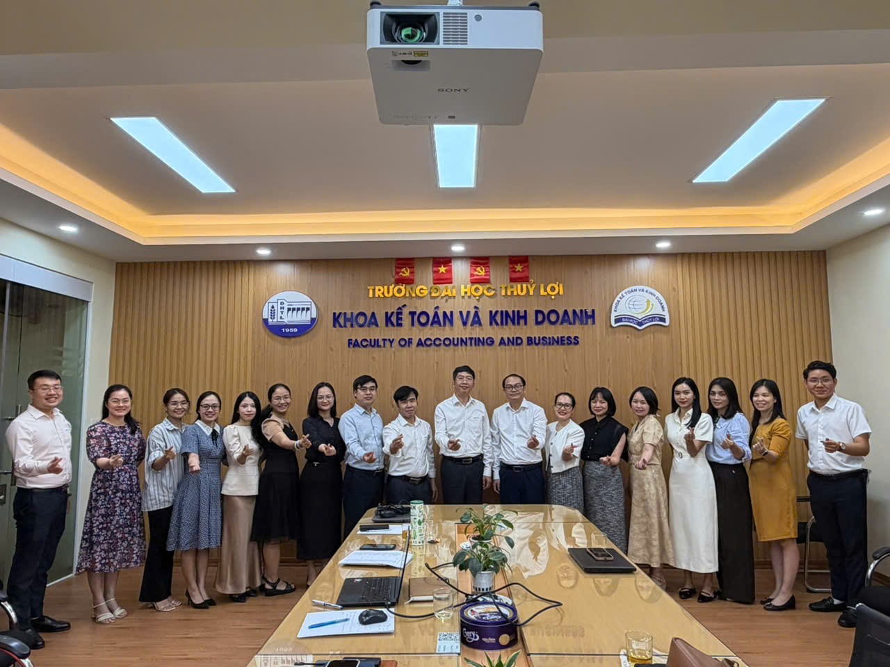 Khoa Kế toán và Kinh doanh