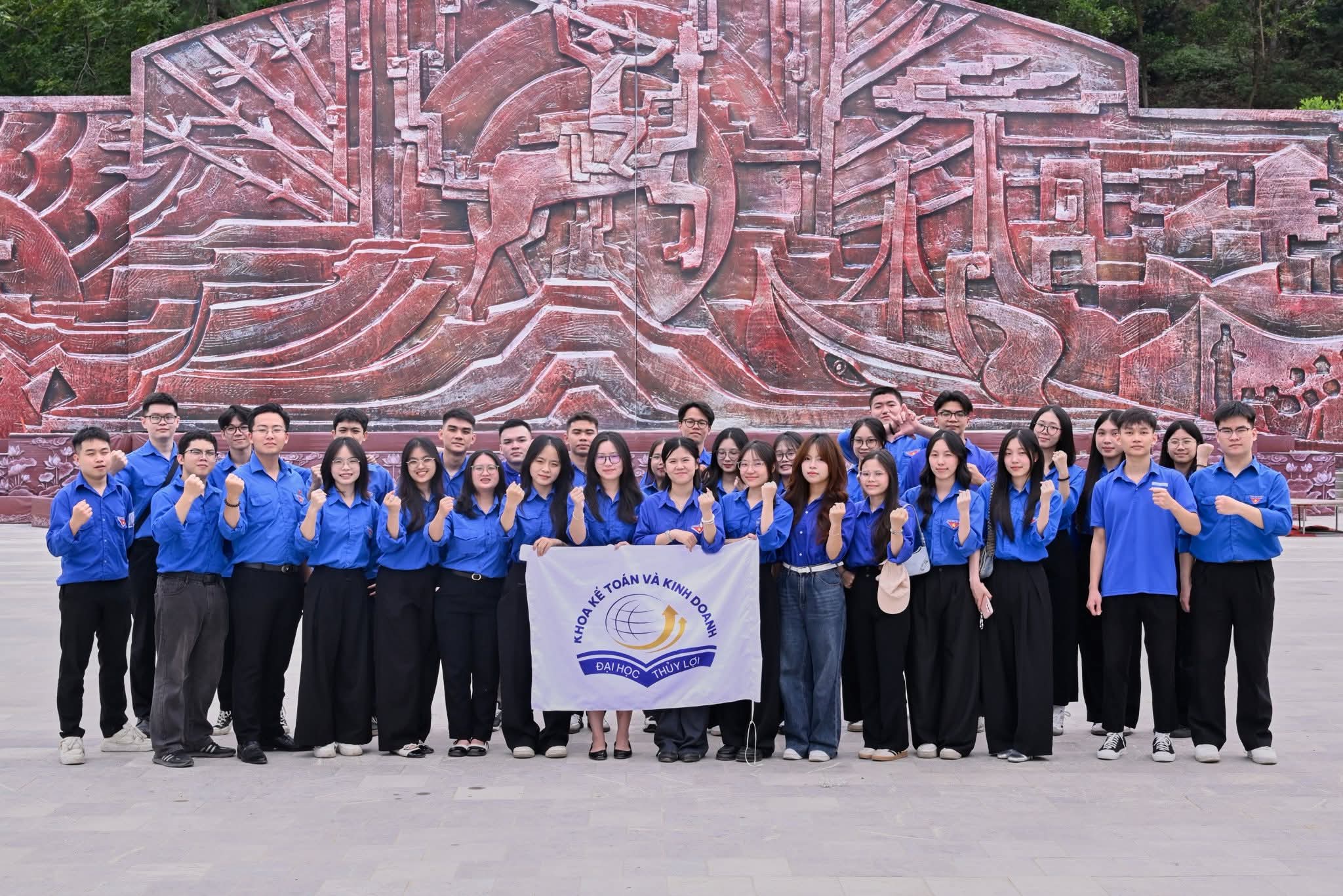 Khoa Kế toán và Kinh doanh