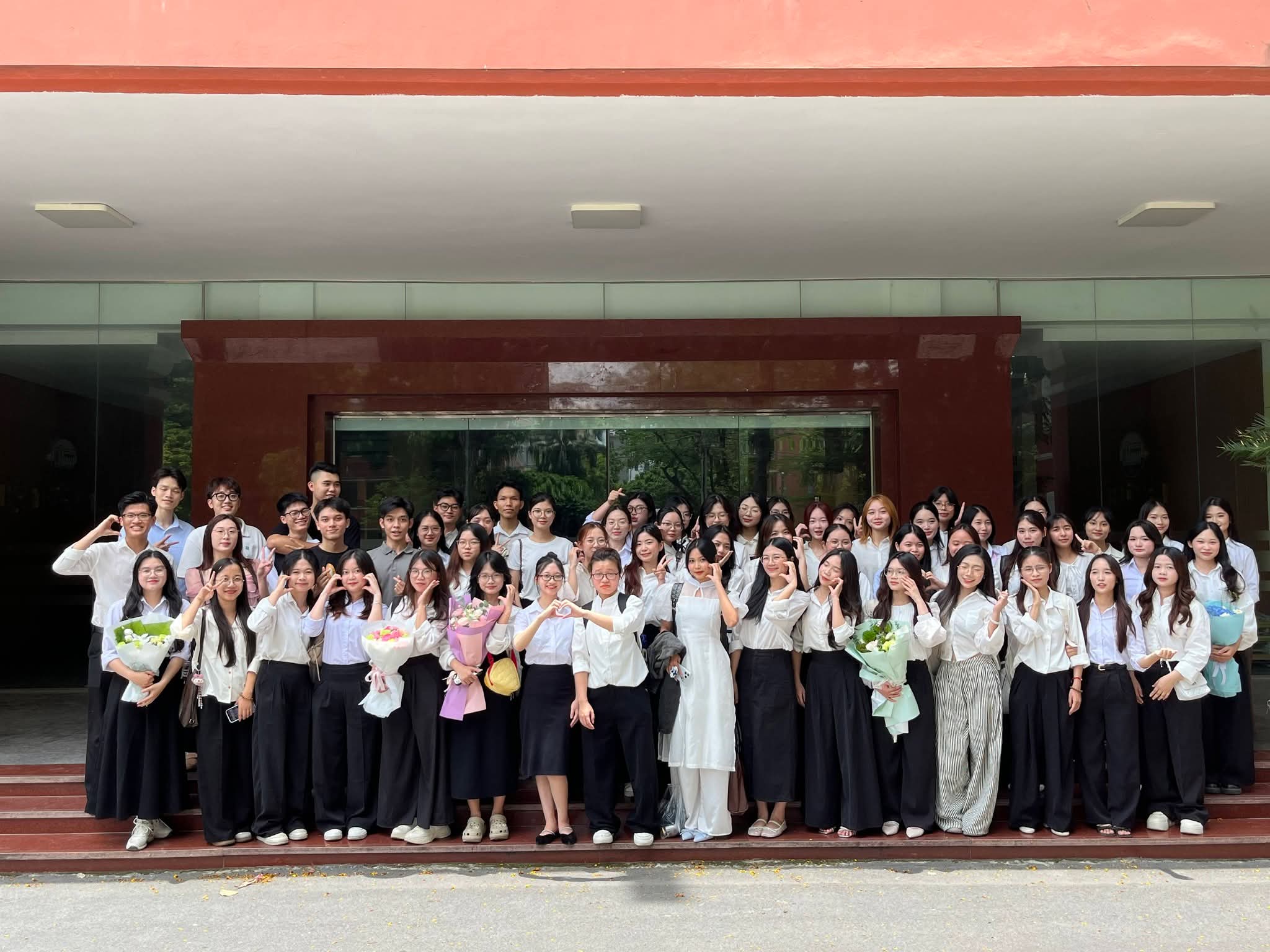 Khoa Kế toán và Kinh doanh