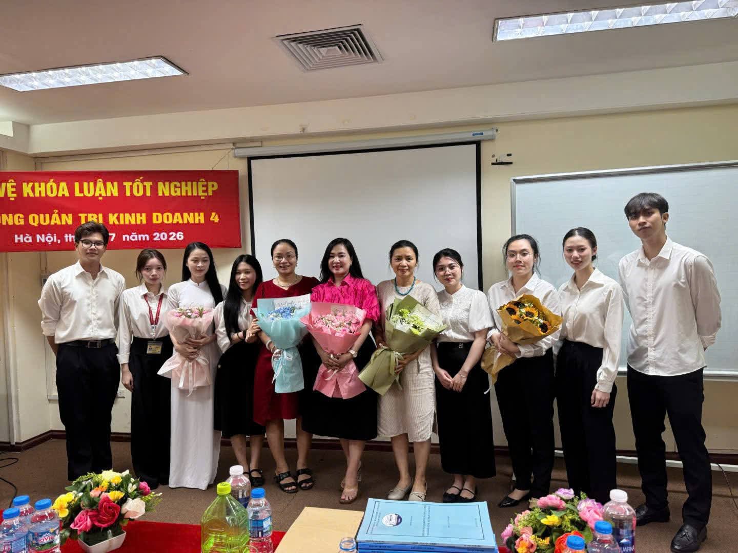 Khoa Kế toán và Kinh doanh