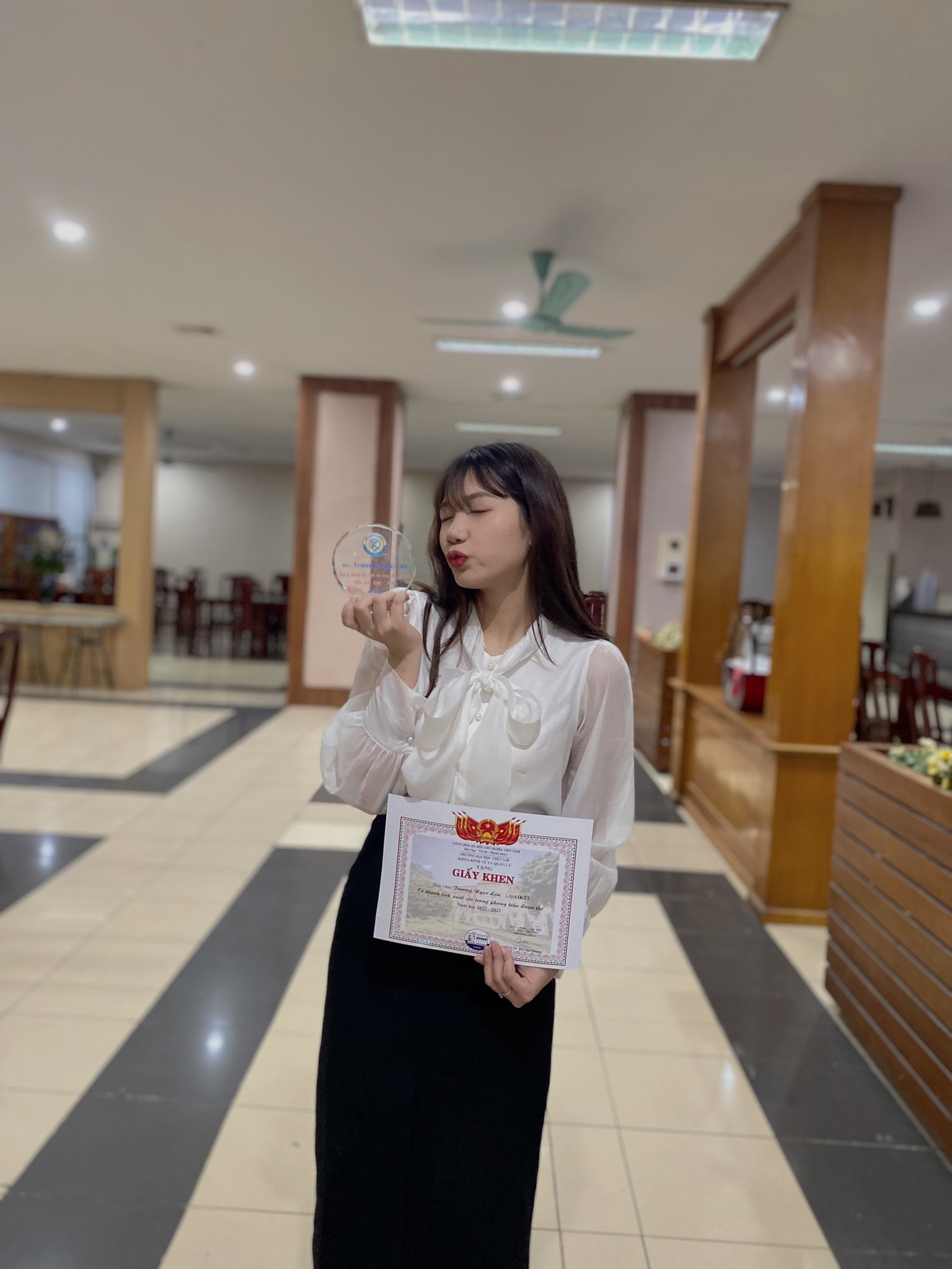 Khoa Kế toán và Kinh doanh