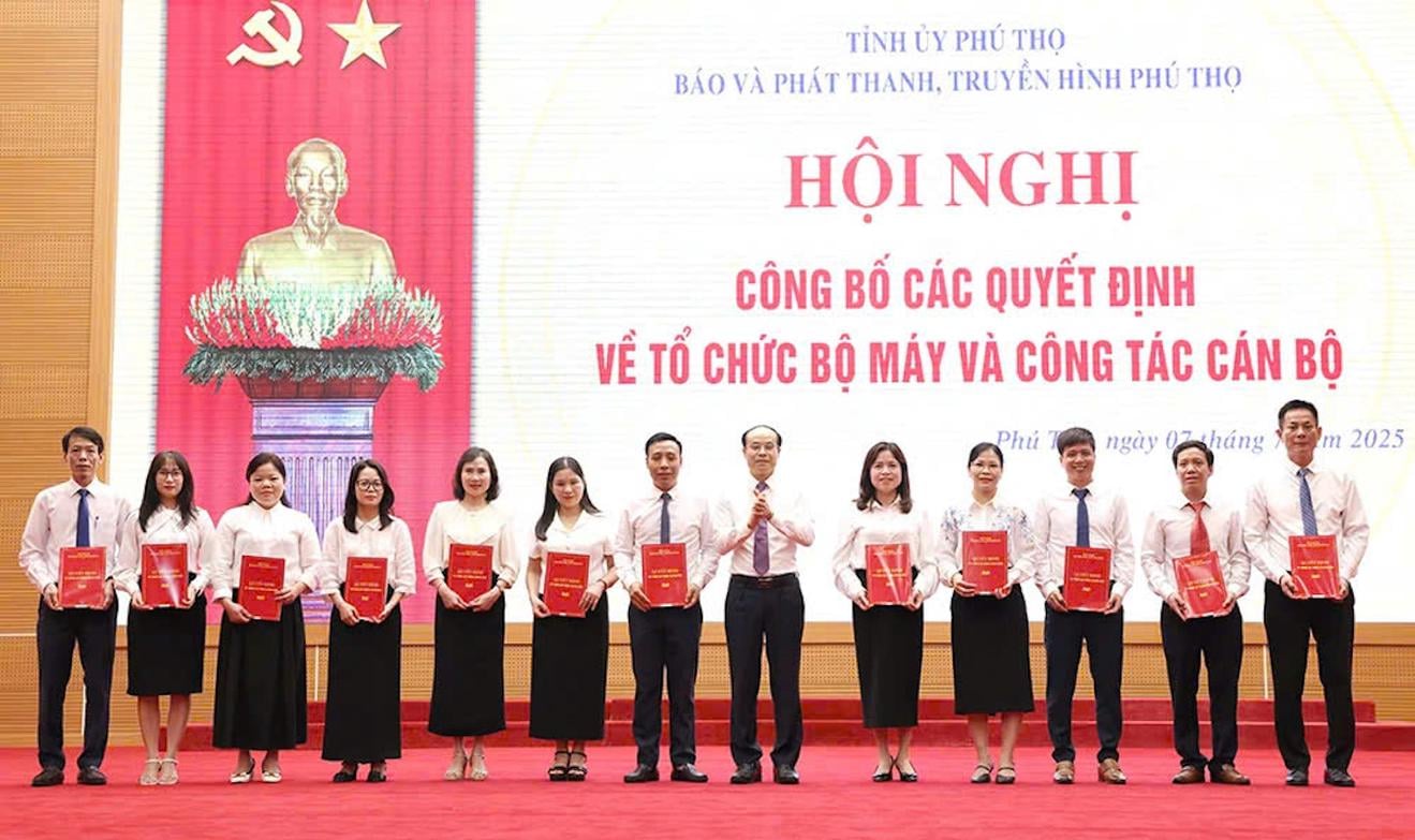 Khoa Kế toán và Kinh doanh