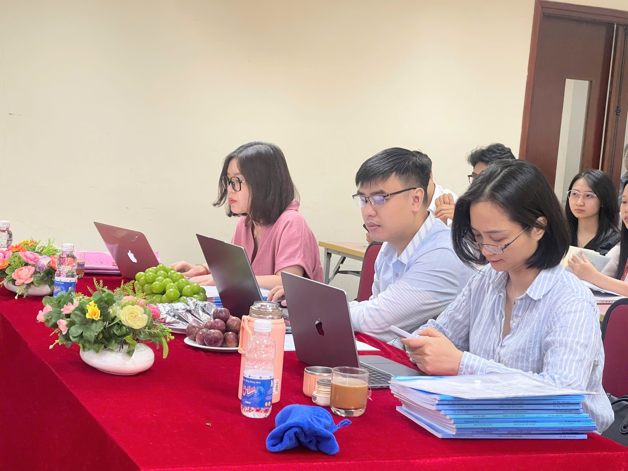 Khoa Kế toán và Kinh doanh