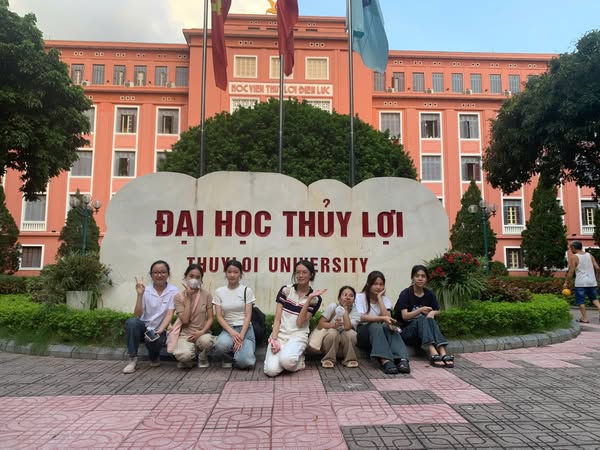 Khoa Kế toán và Kinh doanh