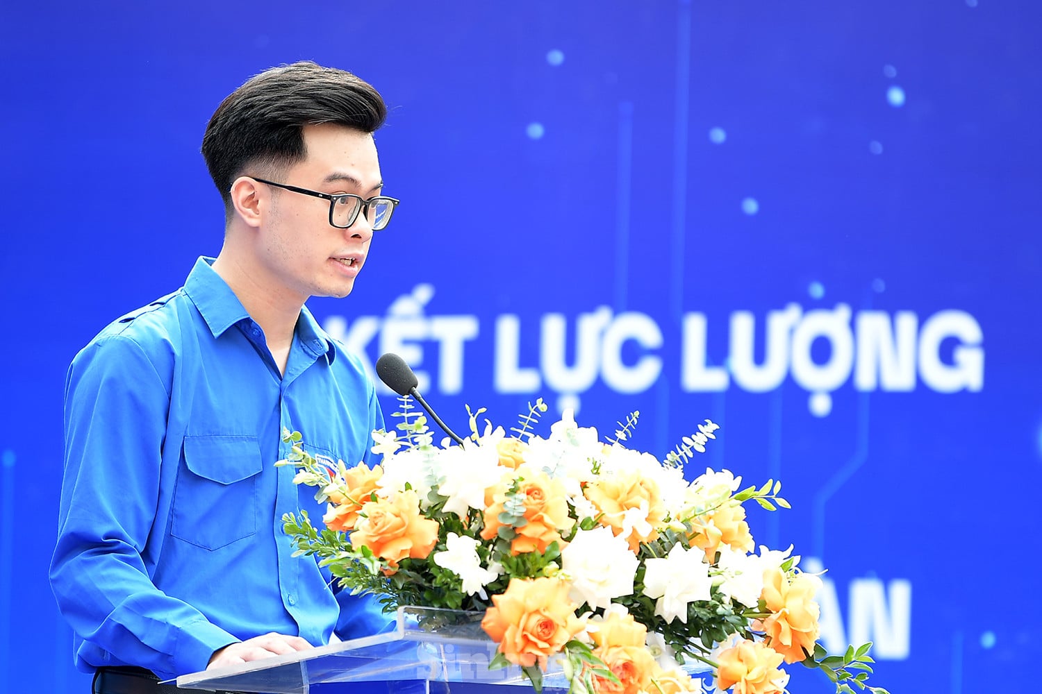 Khoa Kế toán và Kinh doanh