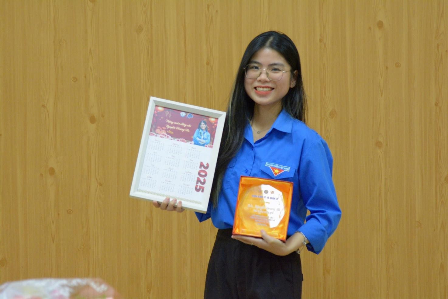 Khoa Kế toán và Kinh doanh