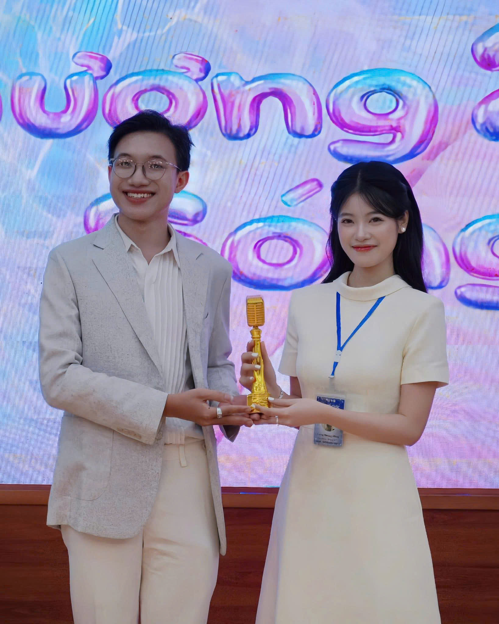 Khoa Kế toán và Kinh doanh