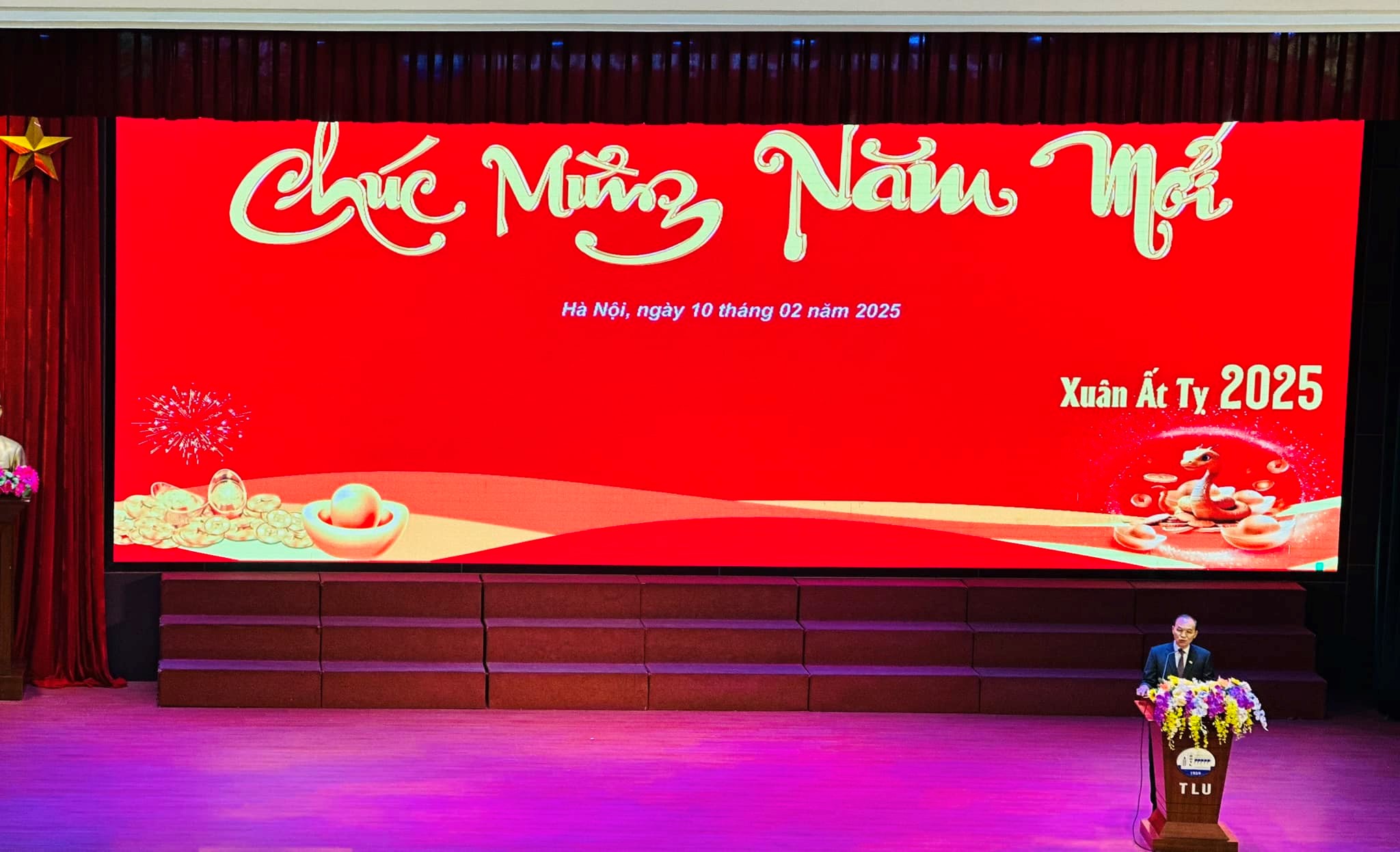 Khoa Kế toán và Kinh doanh