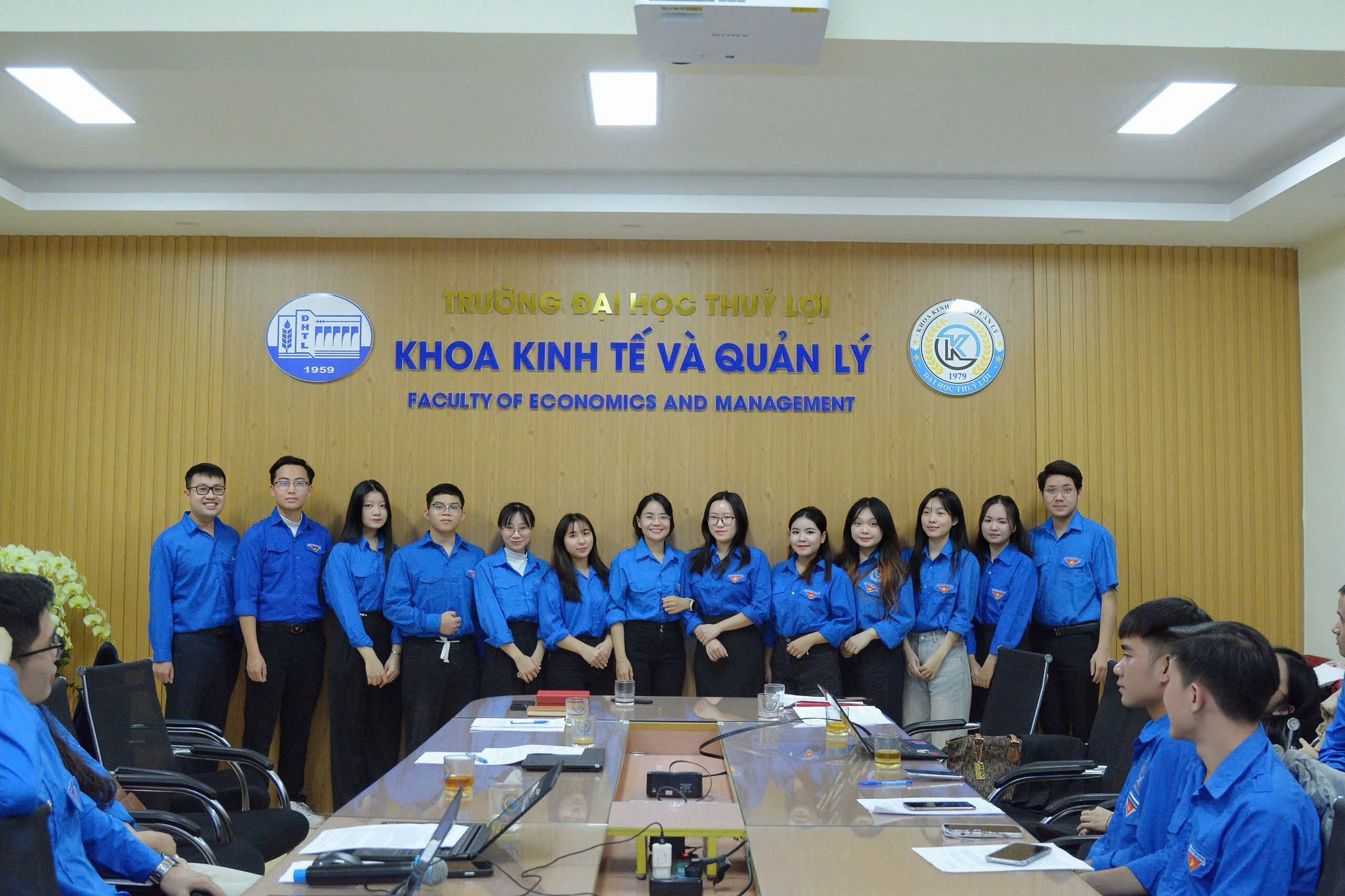 Khoa Kế toán và Kinh doanh