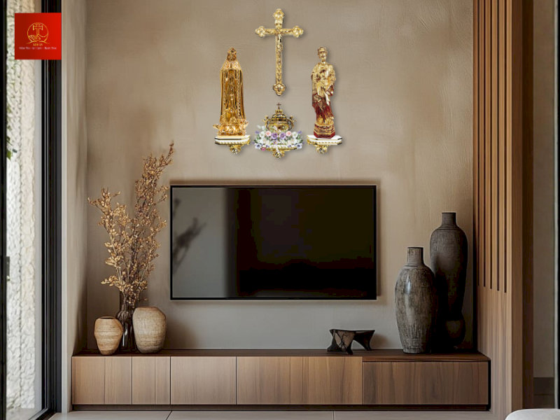 Chọn bàn thờ SFU-No.07 tạo điểm nhấn cho không gian.