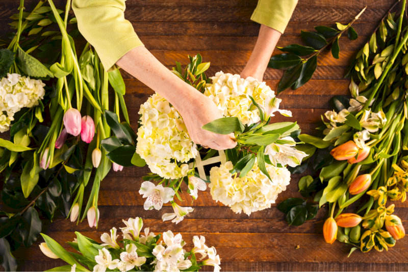 Quý gia chủ bắt đầu từ hoa chính để tạo khung