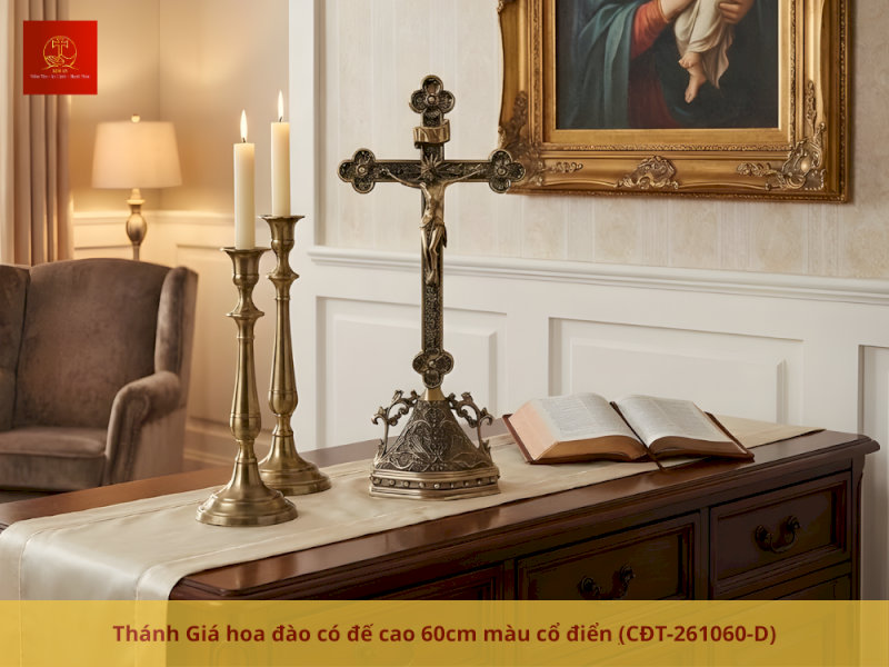 Thánh Giá hoa đào có đế cao 60cm màu cổ điển