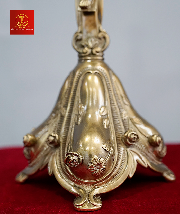 Cây Thánh Giá Hoa Hồng Đẹp Cao 32cm - Màu Cổ Điển