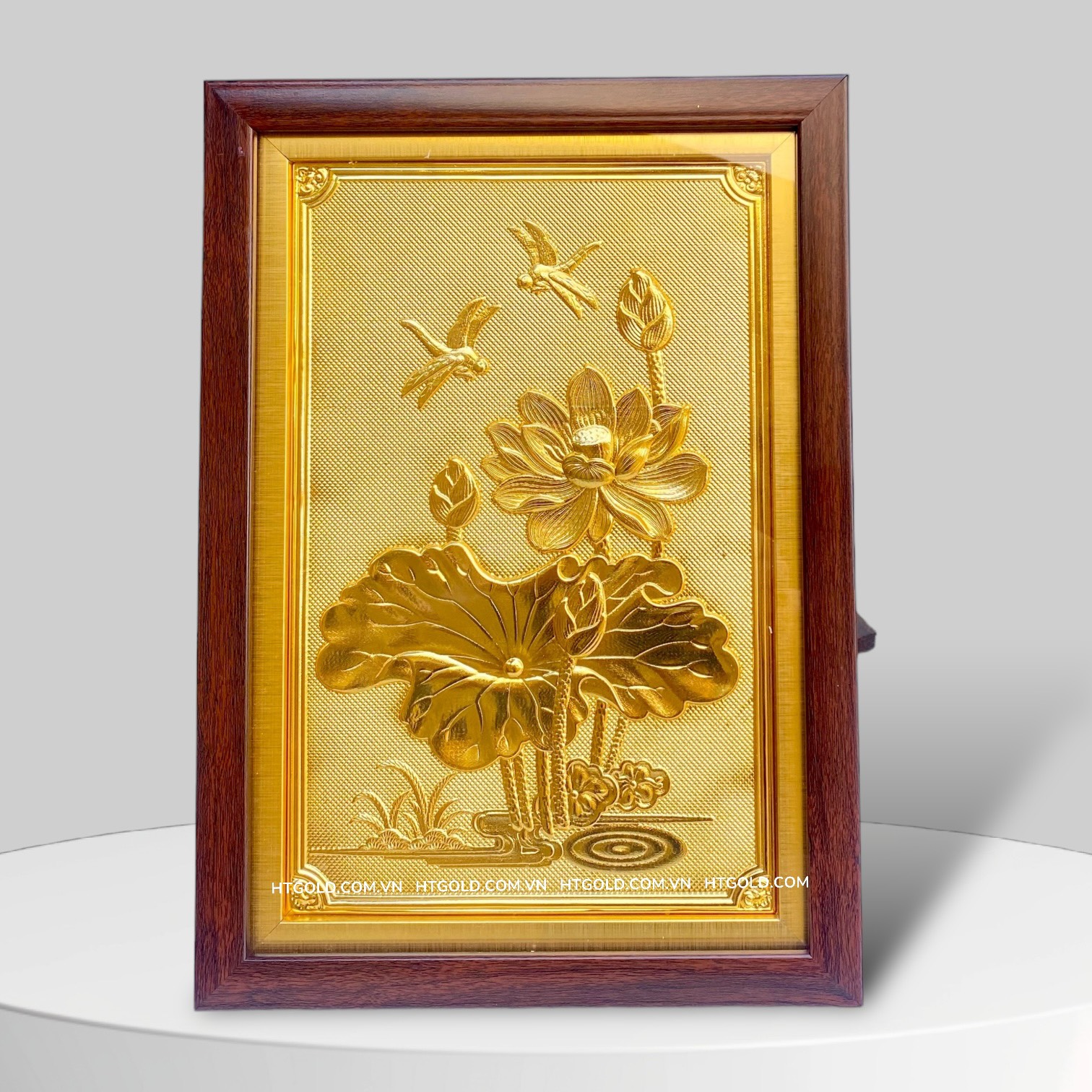 TRANH HOA SEN BẰNG ĐỒNG, DÁT VÀNG <> (Kích thước 24cm x 34cm)