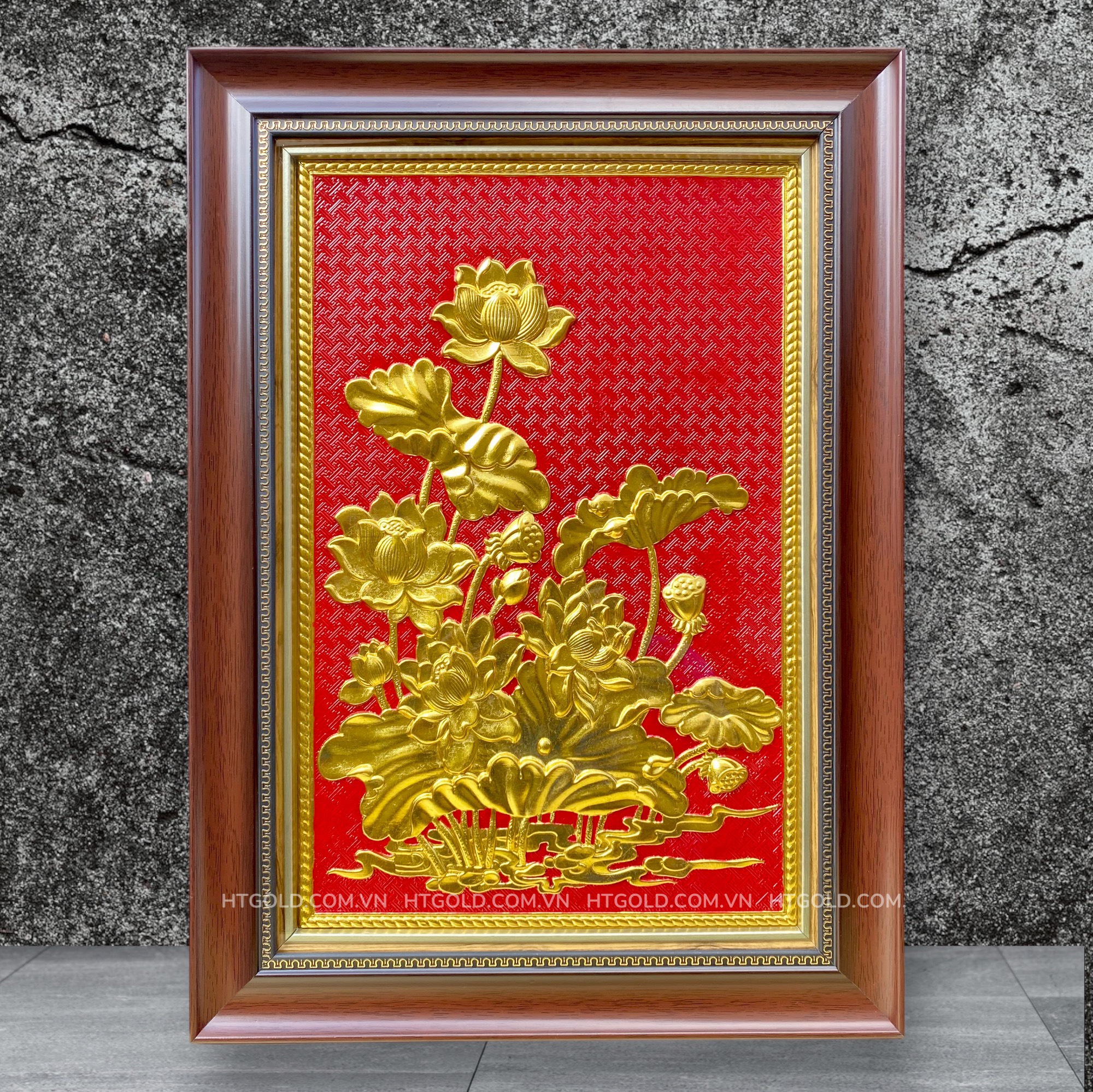 TRANH ĐỒNG HOA SEN, DÁT VÀNG <br>(Kích thước 40cm x 55cm)