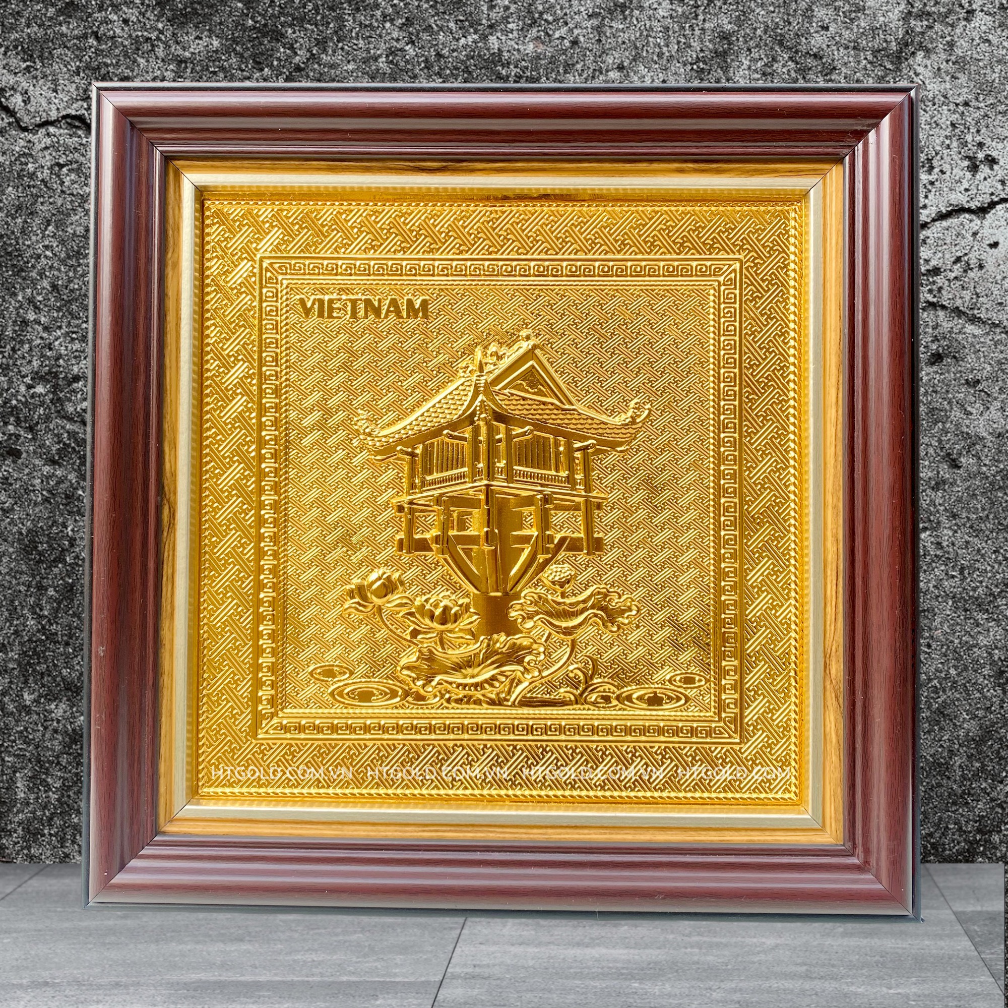 TRANH ĐỒNG CHÙA MỘT CỘT, MẠ VÀNG 24K <br>(Kích thước 30cm x 30cm)...