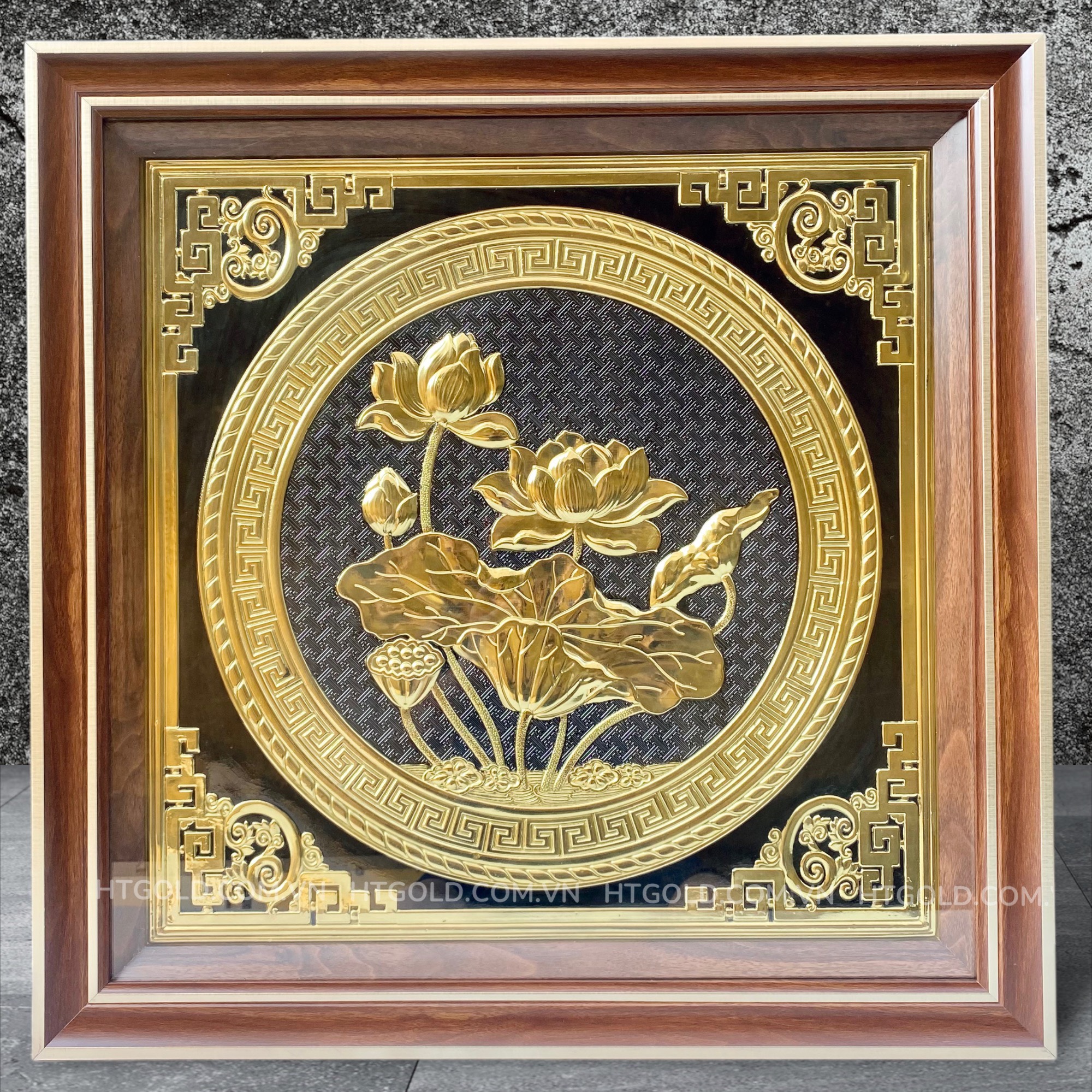 TRANH ĐỒNG HOA SEN (Kích thước 70cm x 70cm)