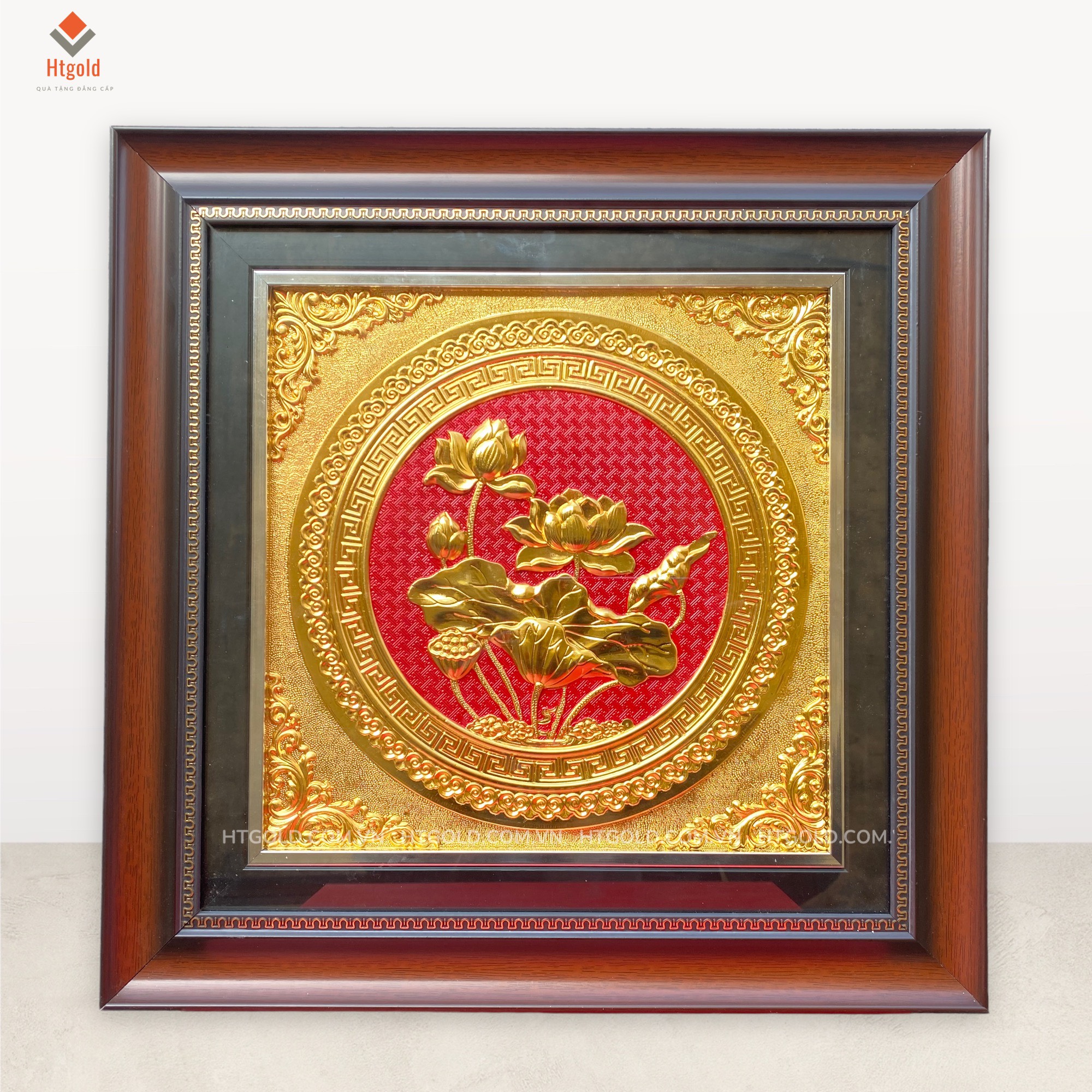 TRANH ĐỒNG HOA SEN, MẠ VÀNG 24K (Kích thước 42cm x 42cm)