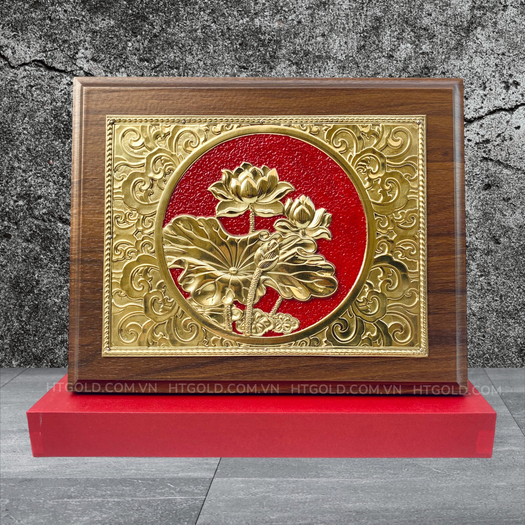 QUÀ TẶNG TRANH ĐỒNG HOA SEN <br>(Kích thước 20cm x 25cm)