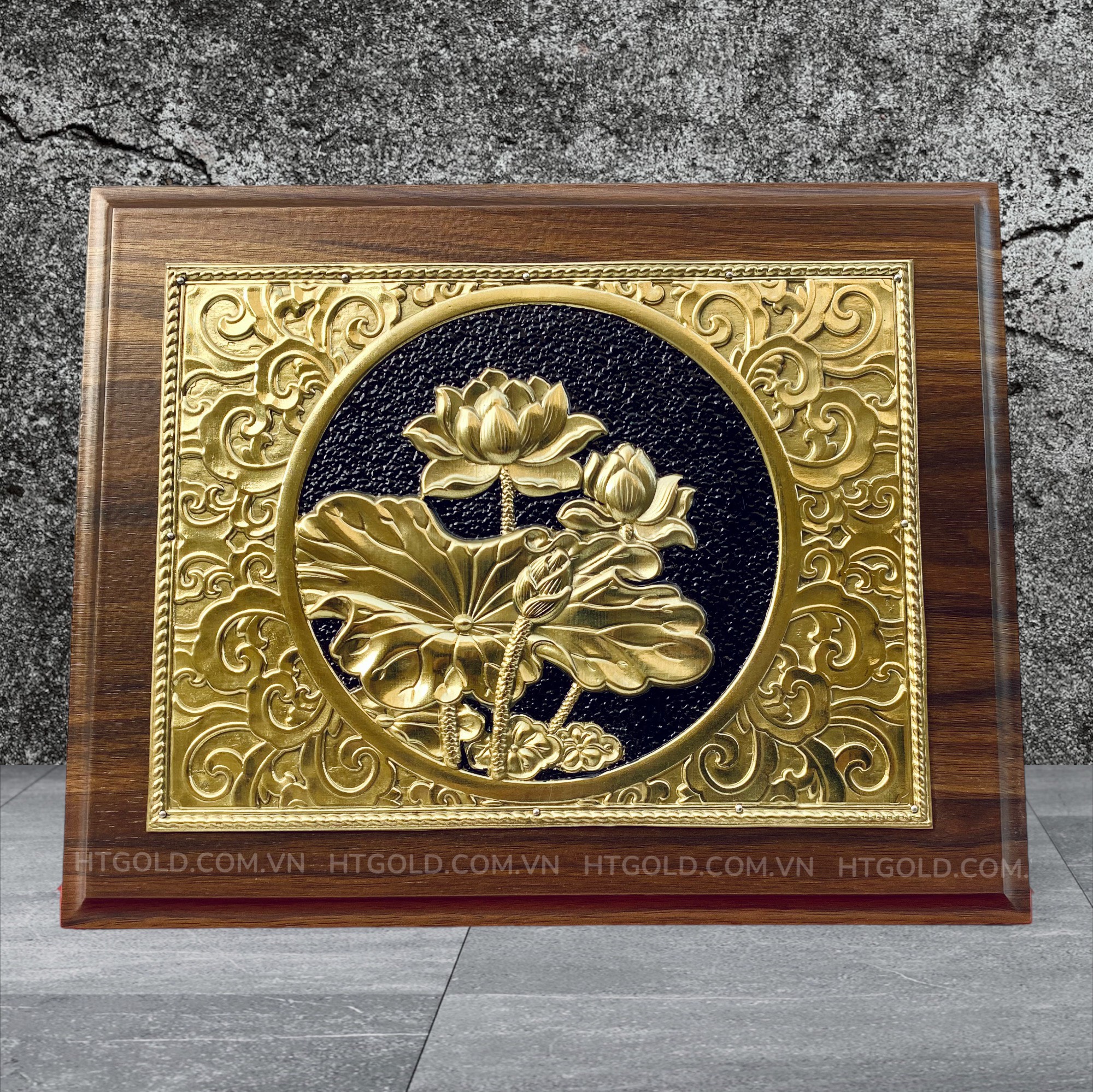 QUÀ TẶNG TRANH ĐỒNG HOA SEN <br>(Kích thước 20cm x 25cm)