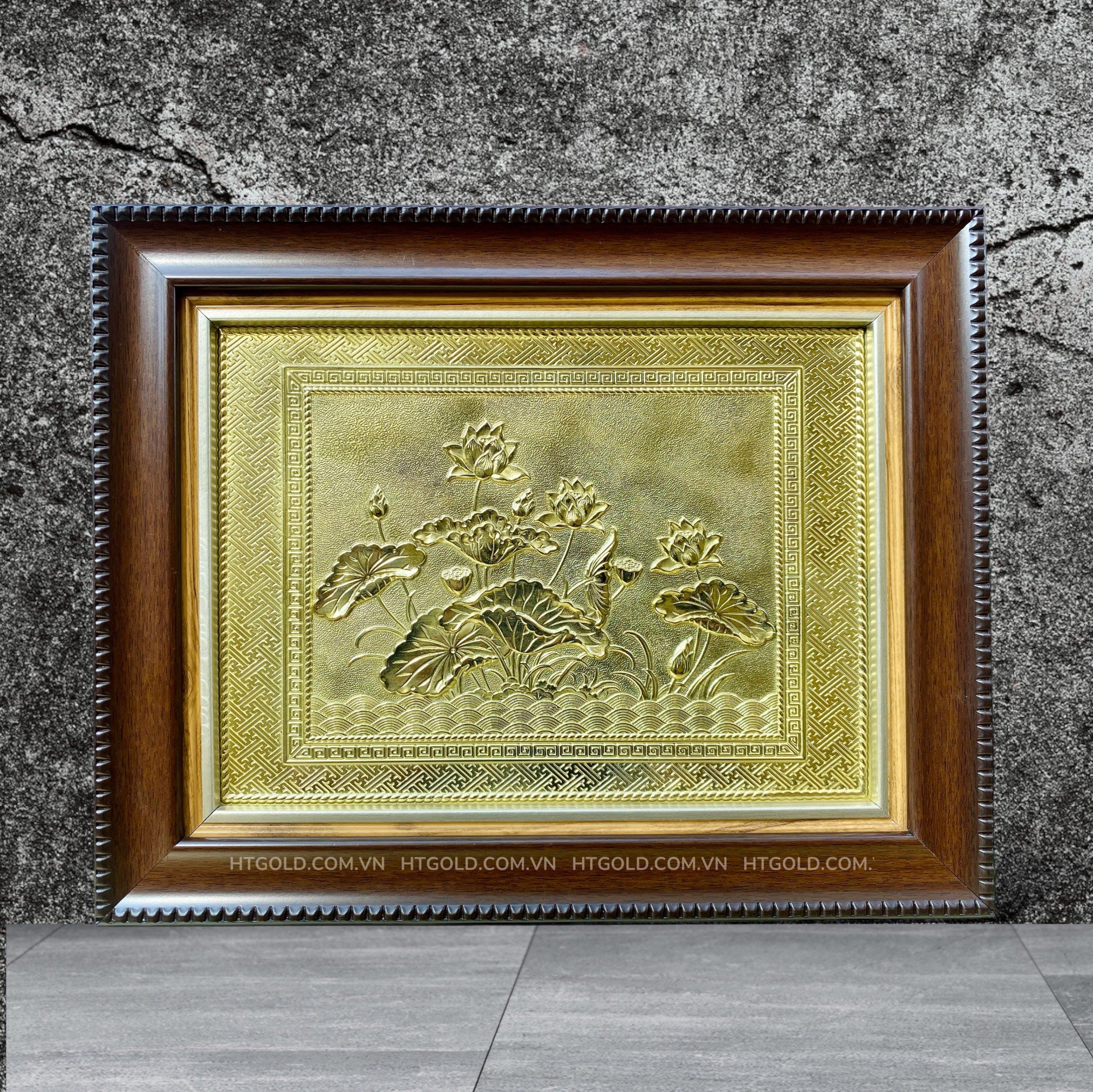 TRANH ĐỒNG HOA SEN <br>(Kích thước 28cm x 34cm)