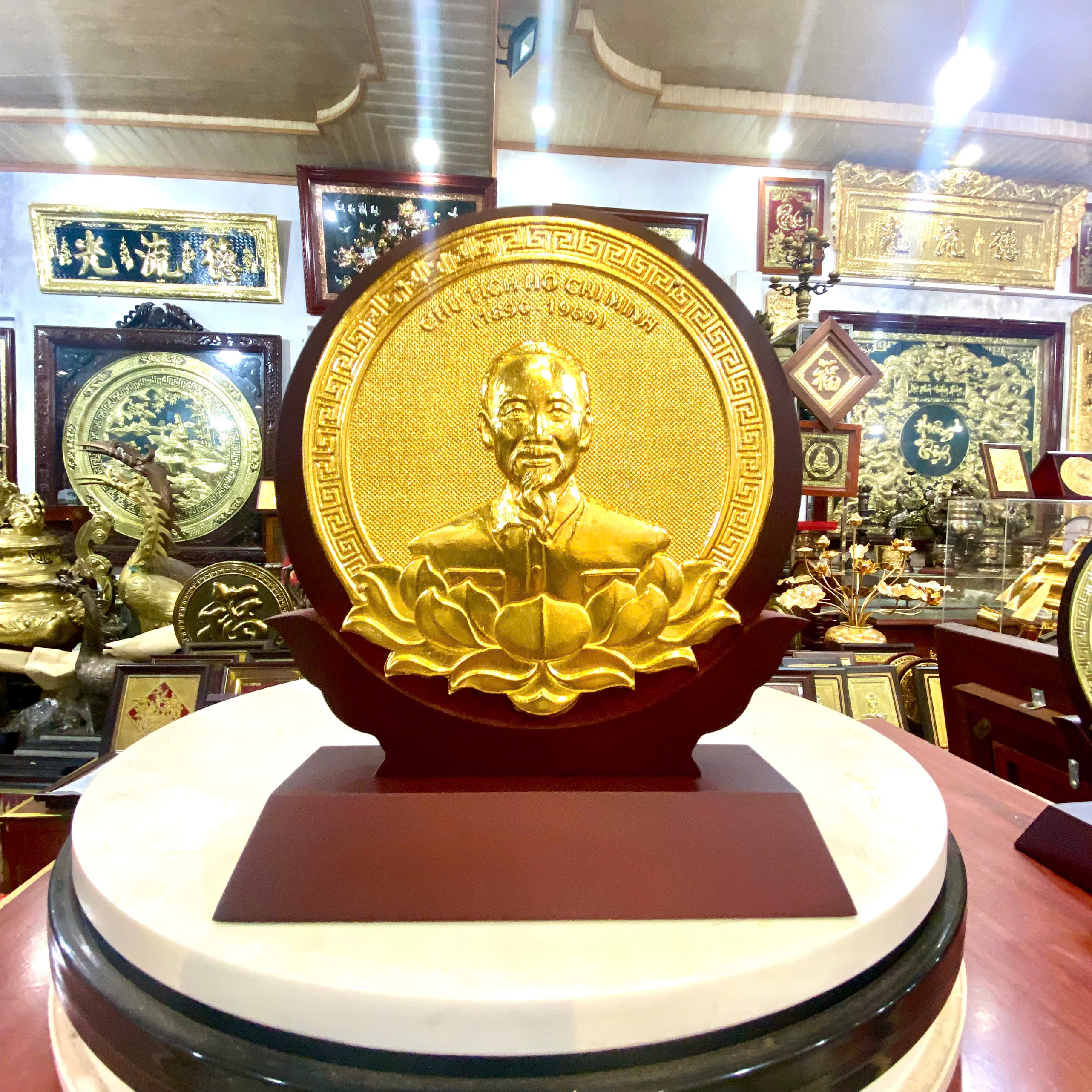 TRANH ĐỒNG CHÂN DUNG CHỦ TỊCH HỒ CHÍ MINH, DÁT VÀNG (15cm * 19cm)
