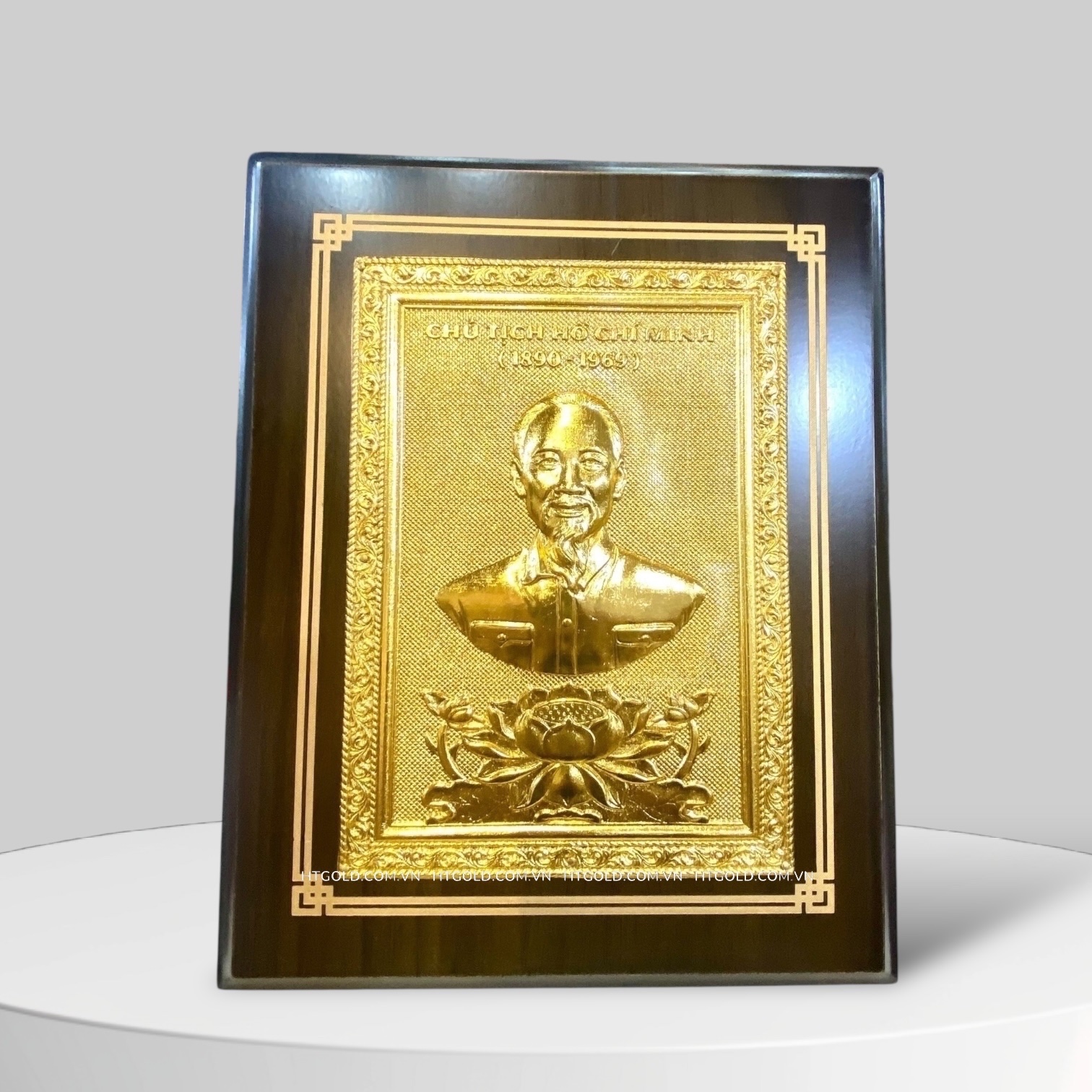 TRANH CHÂN DUNG BÁC HỒ BẰNG ĐỒNG, DÁT VÀNG (20cm * 25cm)