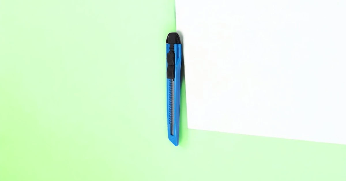 Dao rọc giấy  nhỏ FO-KN01 9mm Thiên Long