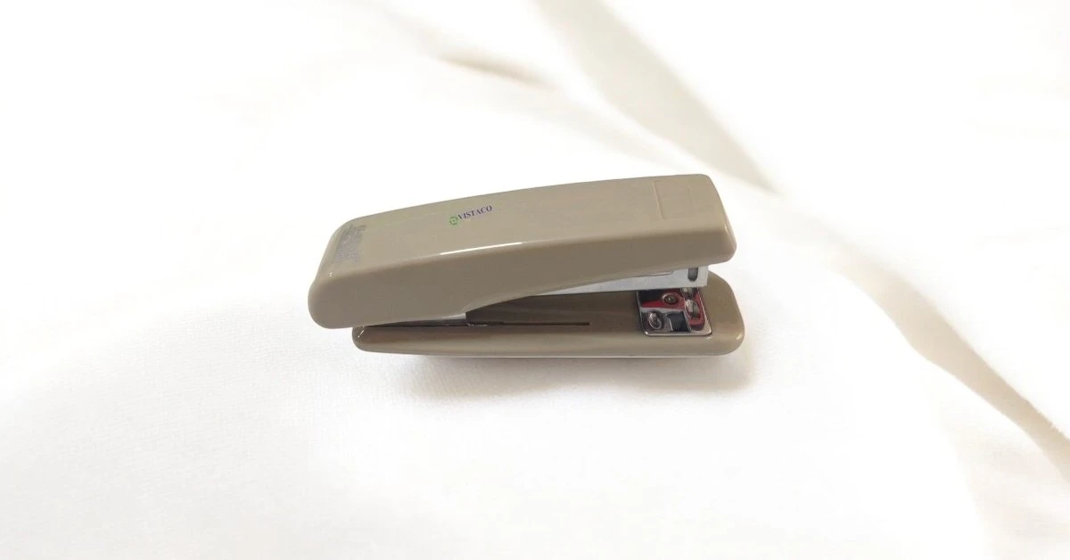 Bấm kim số 3 G-star