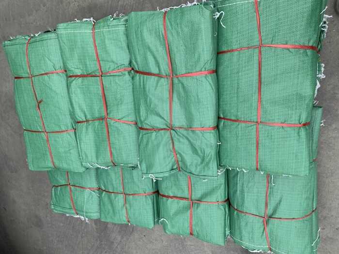 Bao tải xanh 200kg M ( 90cm x 115cm ) ( Bao pp vàng k95x115cm )