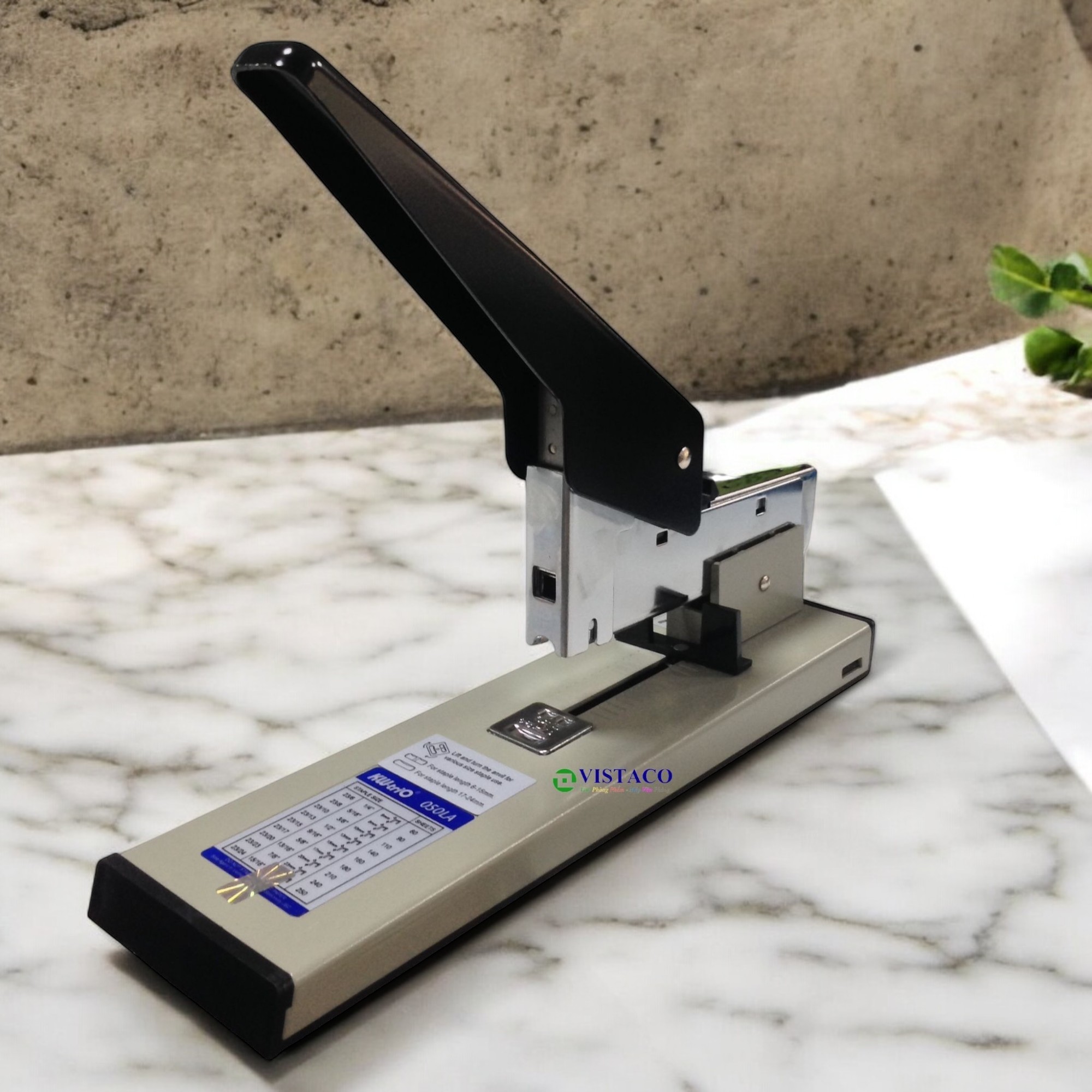 Bấm kim KW Trio 50LA 240 tờ chính hãng ( Dập ghim 050LA )