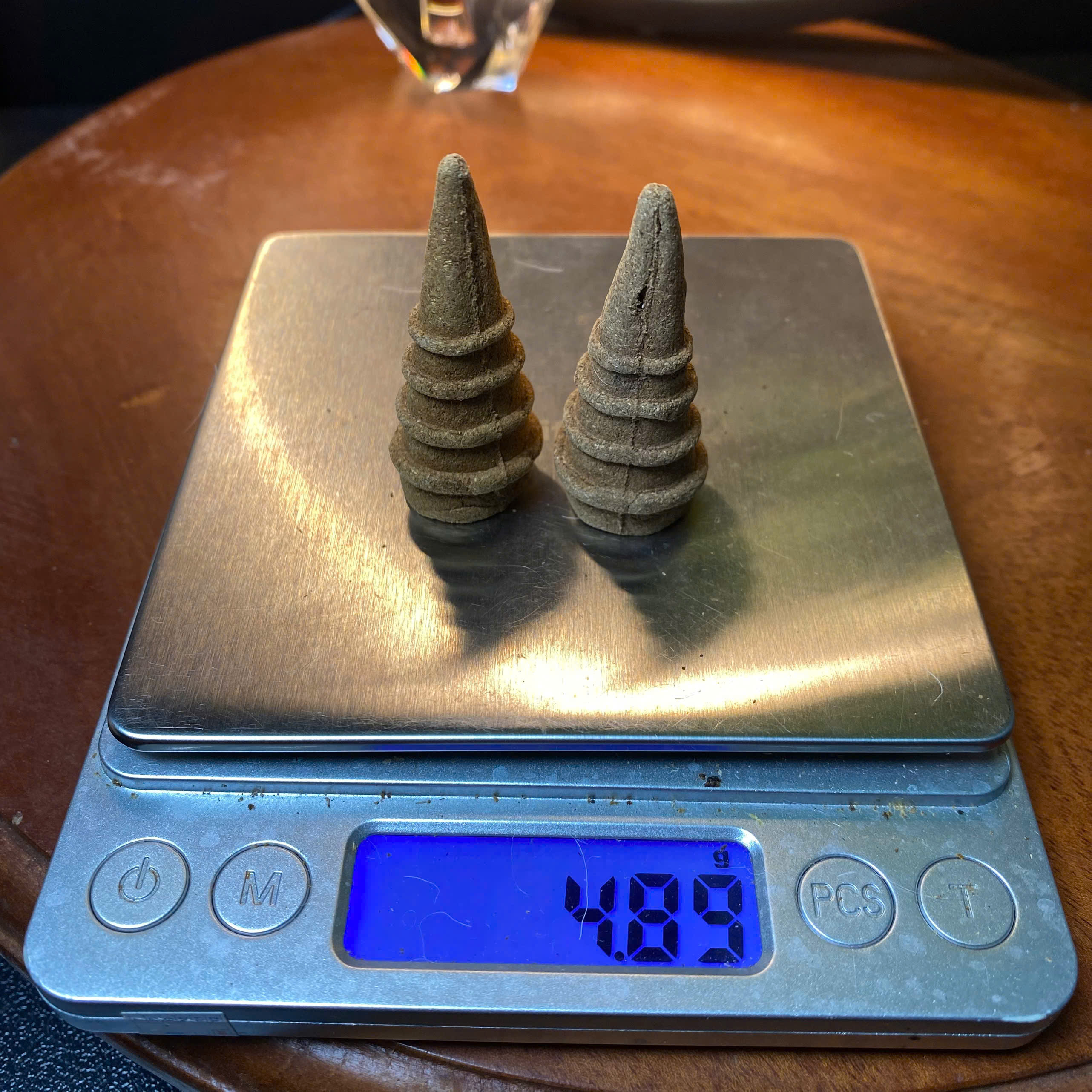 Nhang Nụ Trầm Hương Việt Nam thiên nhiên khói ngược hộp 60gram 20 nụ thơm ngọt thanh khiết 139