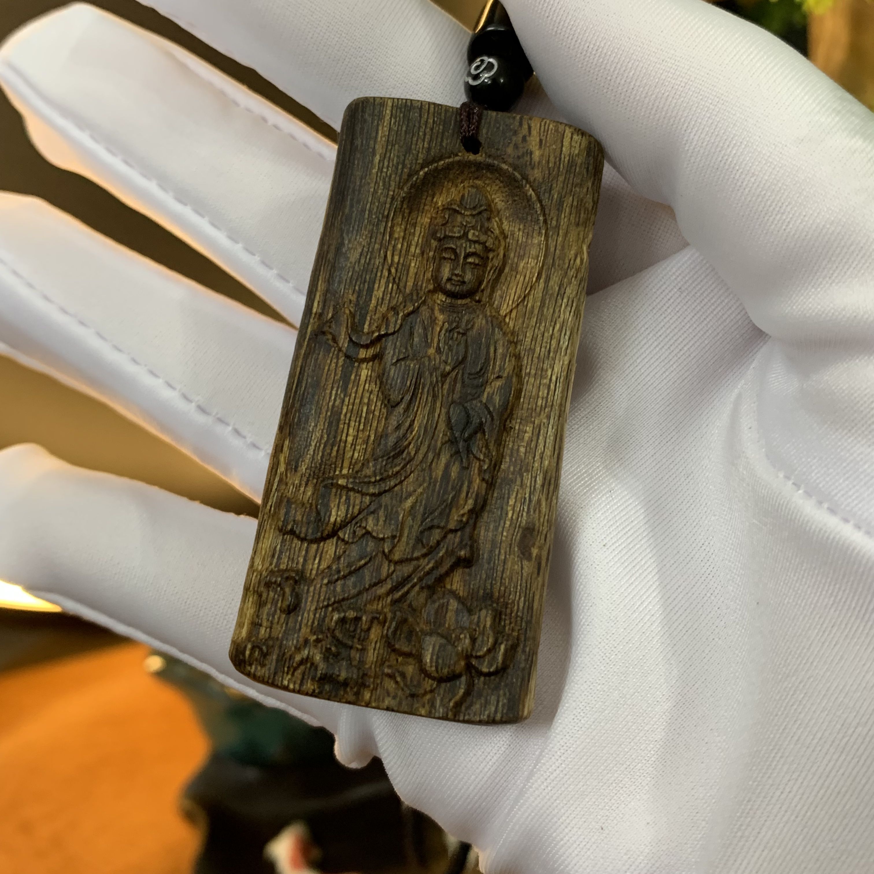 [LIVE] Mặt dây chuyền trầm hương Kì Hải Nam cận chìm khắc hình Quan Âm Bồ Tát 130