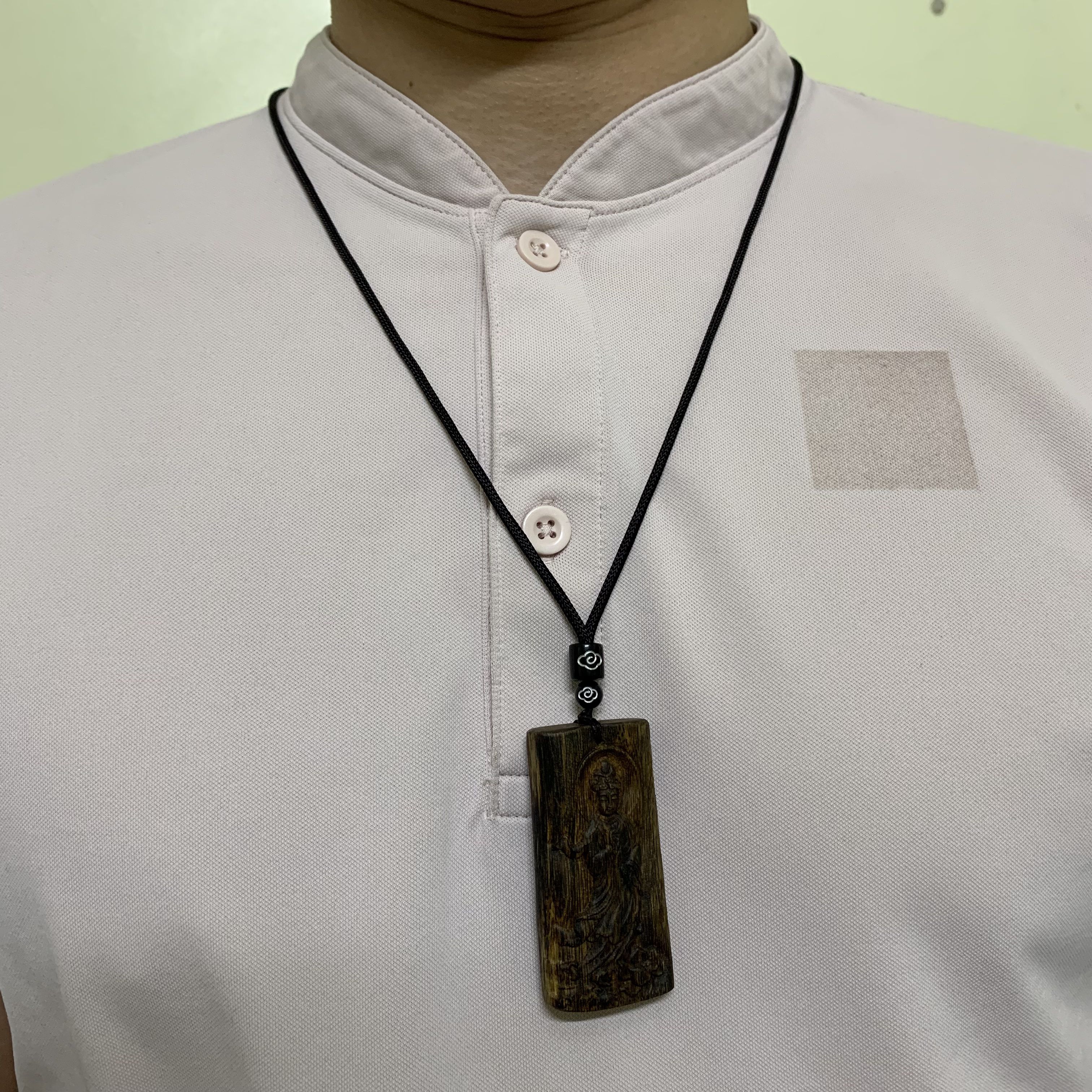 [LIVE] Mặt dây chuyền trầm hương Kì Hải Nam cận chìm khắc hình Quan Âm Bồ Tát 130