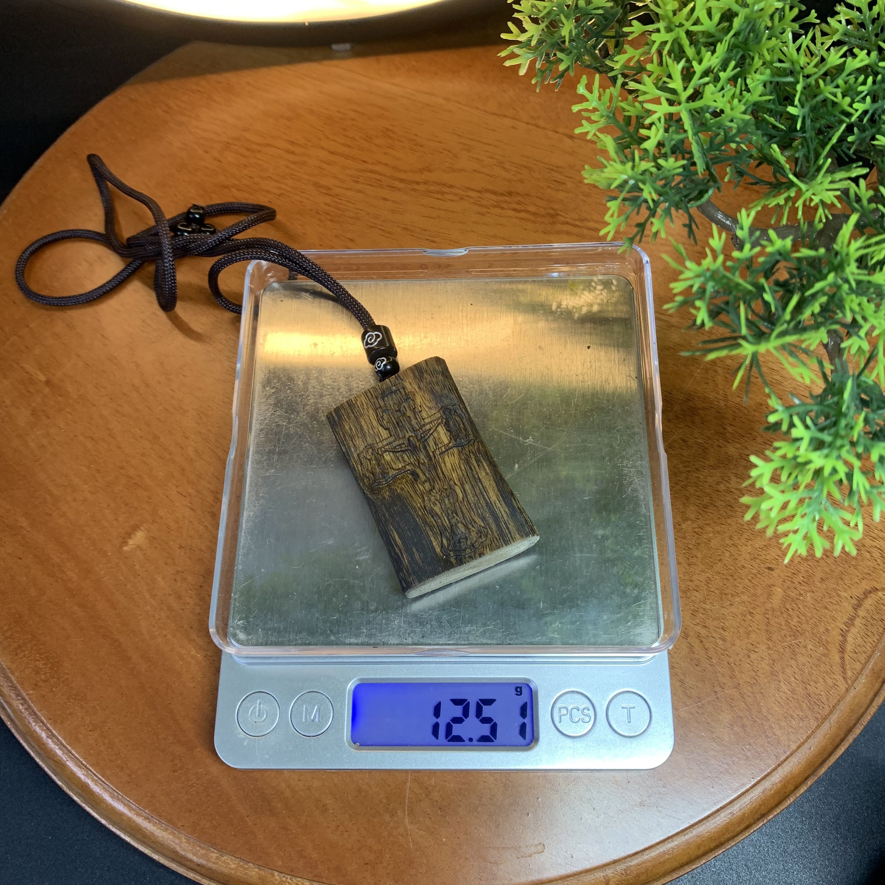 [LIVE] Mặt dây chuyền trầm hương Kì Hải Nam cận chìm khắc hình Công Giáo - Thánh Giá - Chúa Zesu - Đức mẹ Maria Vòng cổ 133