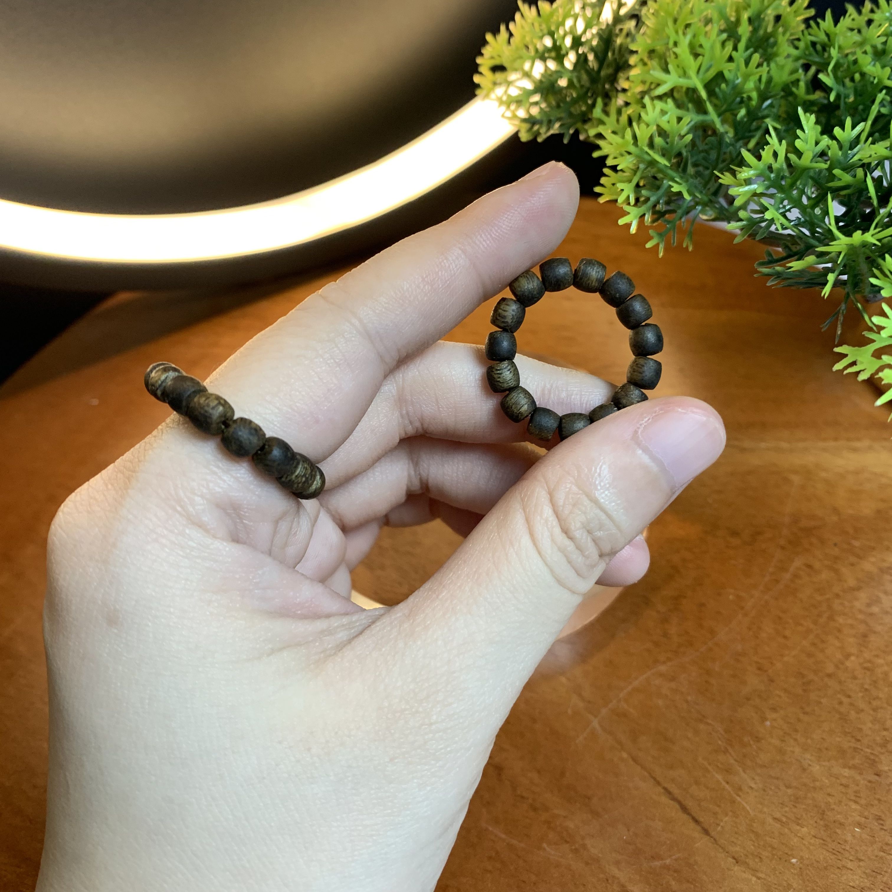 Nhẫn trầm hương Kỳ Hải Nam lu thống 4li dầu đen cận chìm 016-02