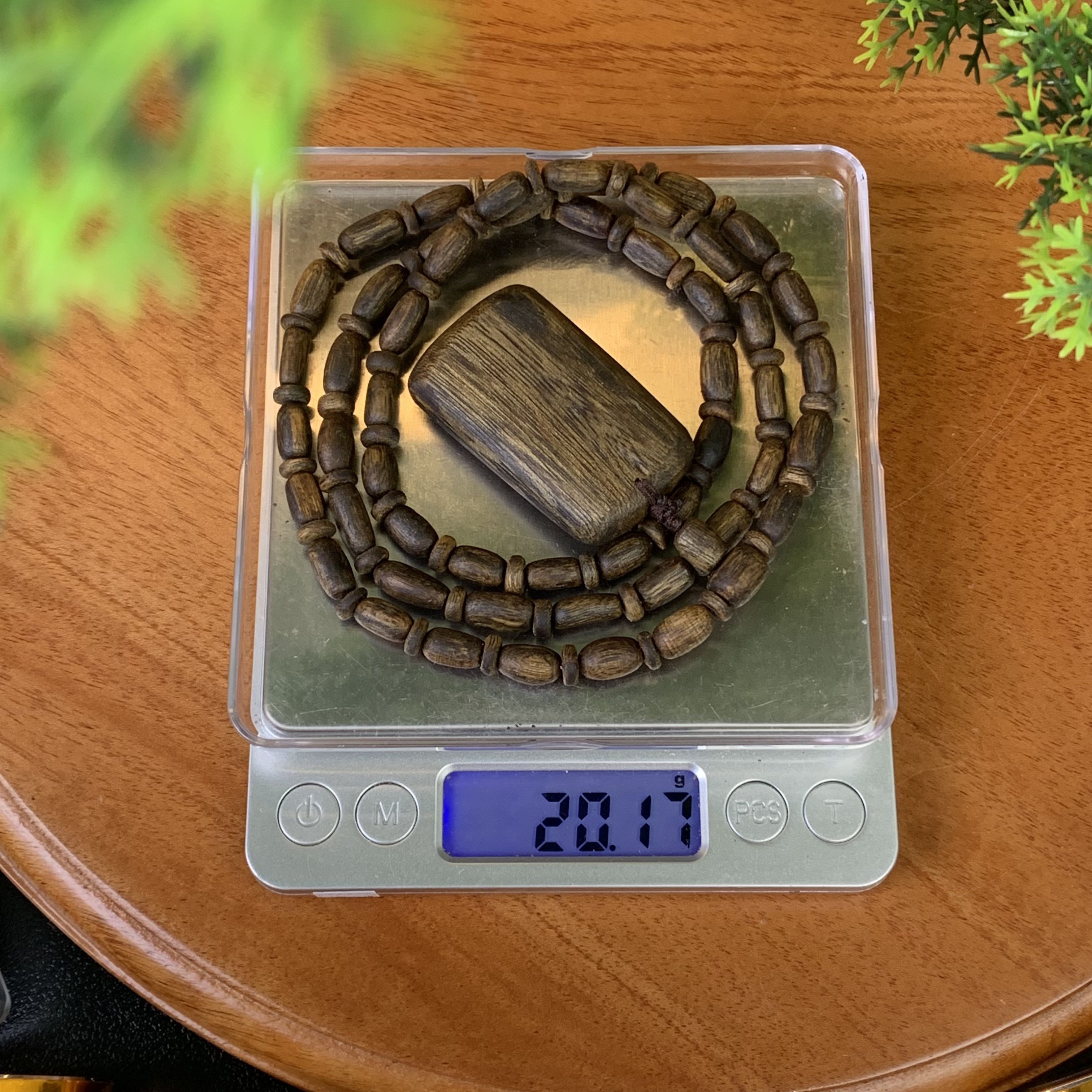 [LIVE] Vòng cổ trầm hương Kỳ Hải Nam cận chìm thơm nhẹ dễ chịu kèm mặt dây 20g 136