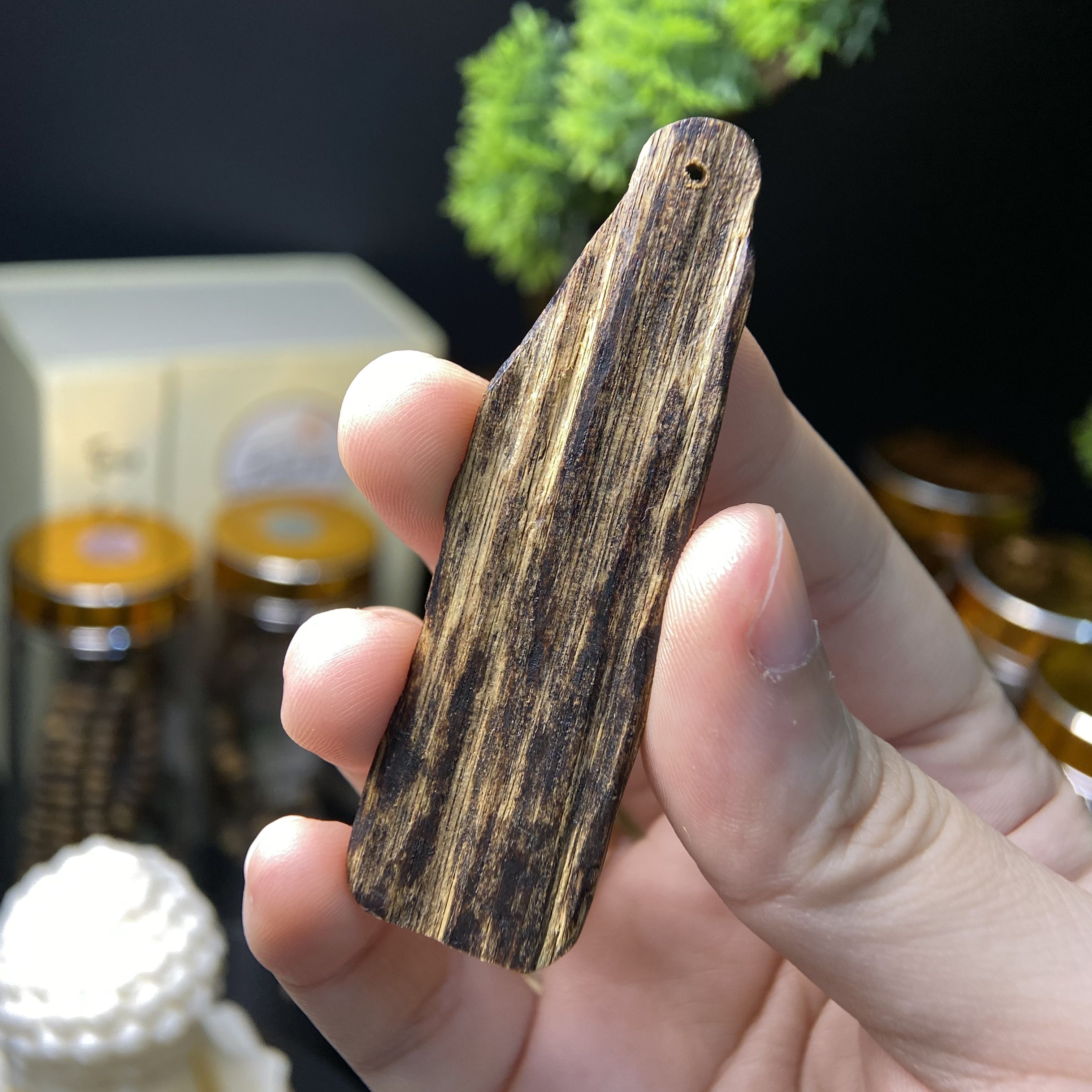 [LIMITED] Mặt trầm hương cận chìm Tarakan Indonesia thơm sống ngọt siêu mạnh bốc #0003