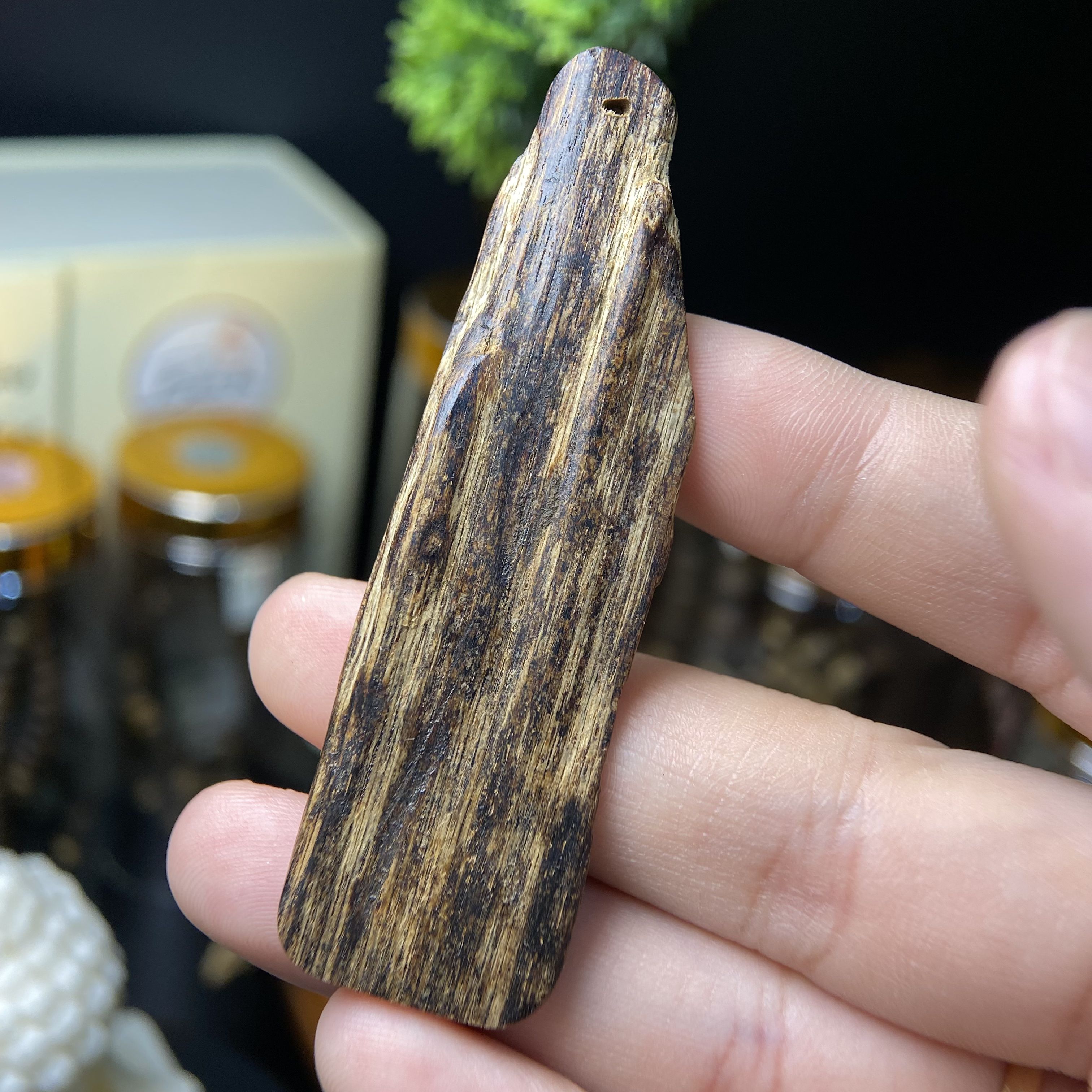 [LIMITED] Mặt trầm hương cận chìm Tarakan Indonesia thơm sống ngọt siêu mạnh bốc #0003