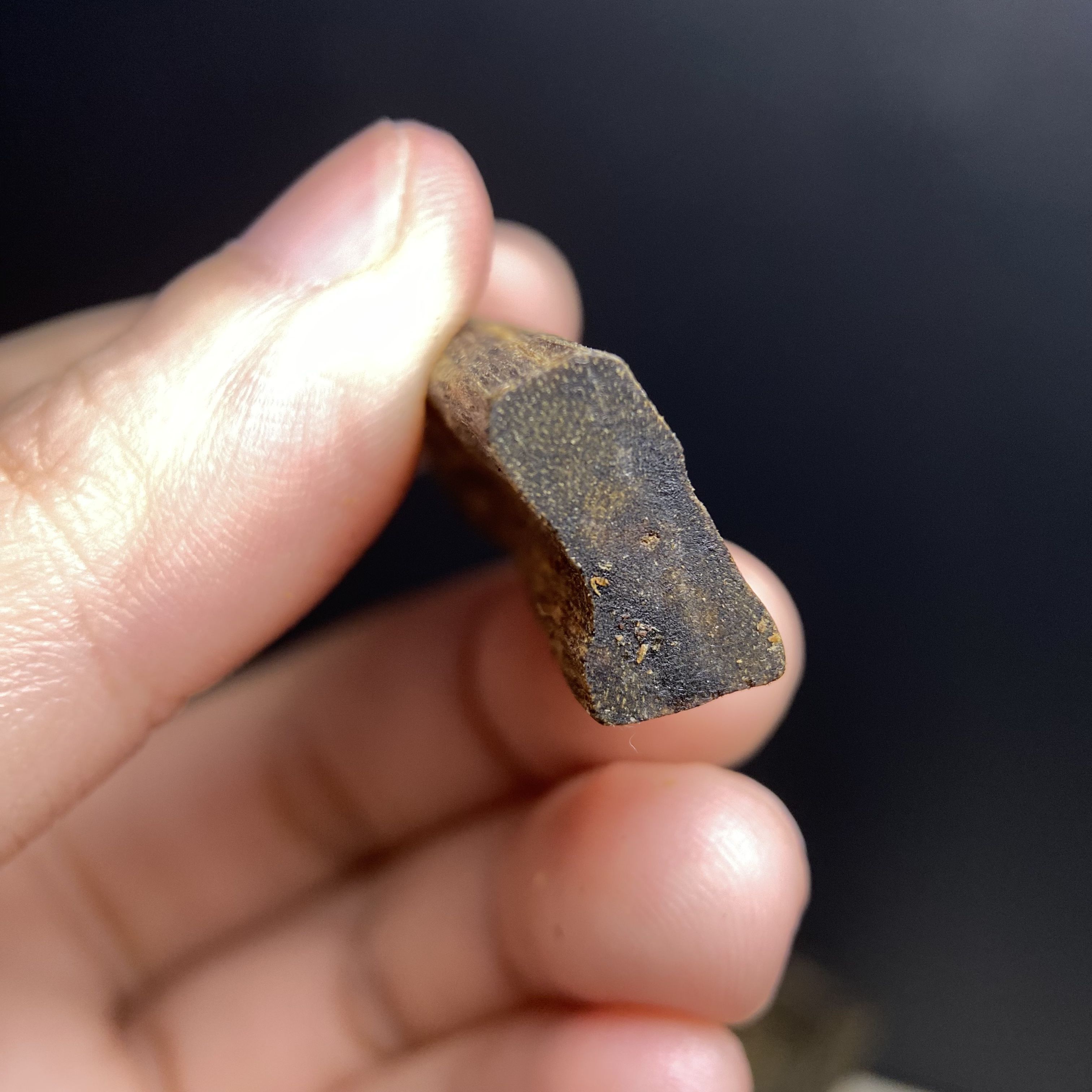 [LIVE] Mặt dây chuyền trầm hương Kỳ Hải Nam nhỏ chìm nước cao cấp 3-4g làm mặt dây chuyền, miếng trầm chơi cảnh, thưởng mùi 127-04