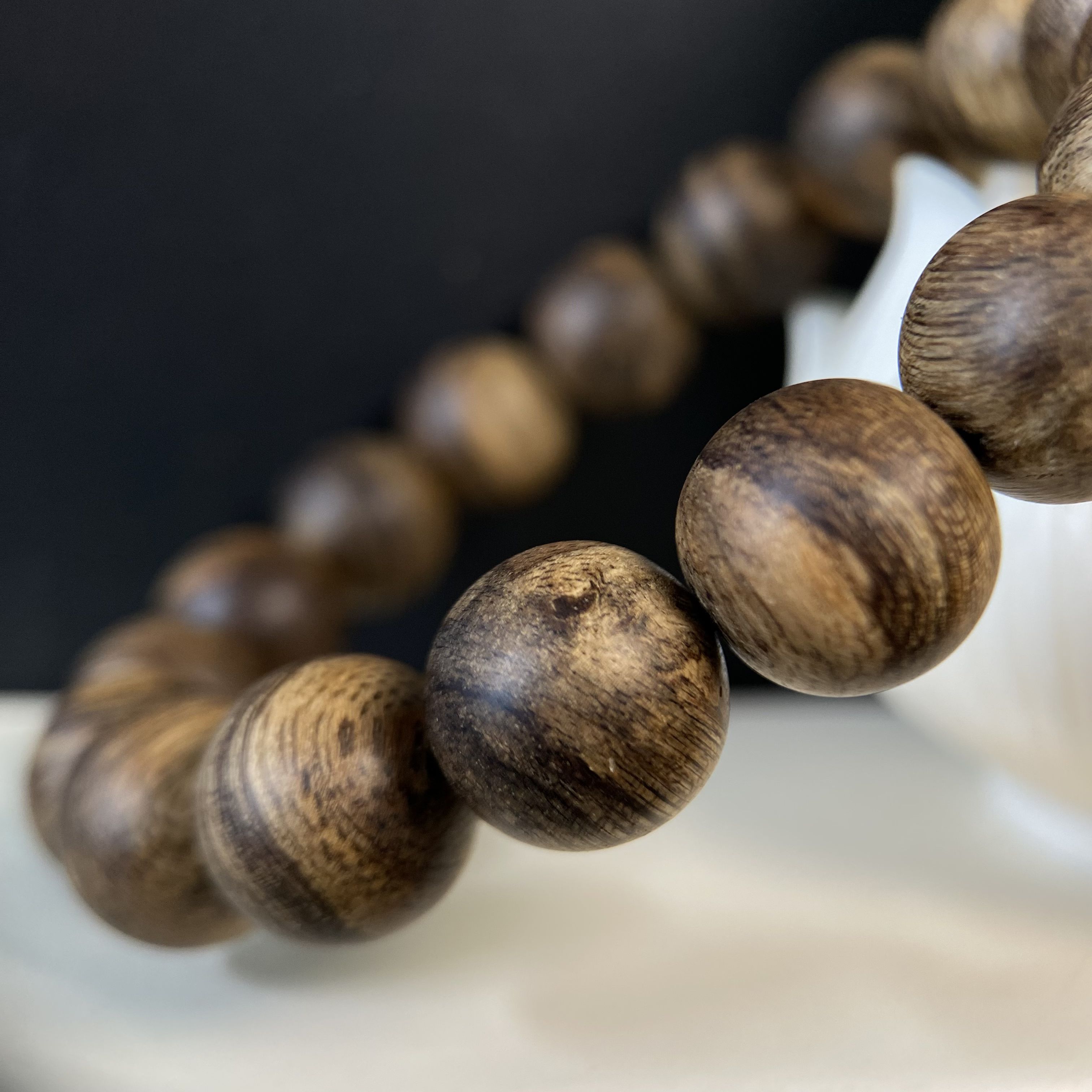 Vòng trầm hương tròn nặng gram Philipin Agusan 12li 12gram  A0024