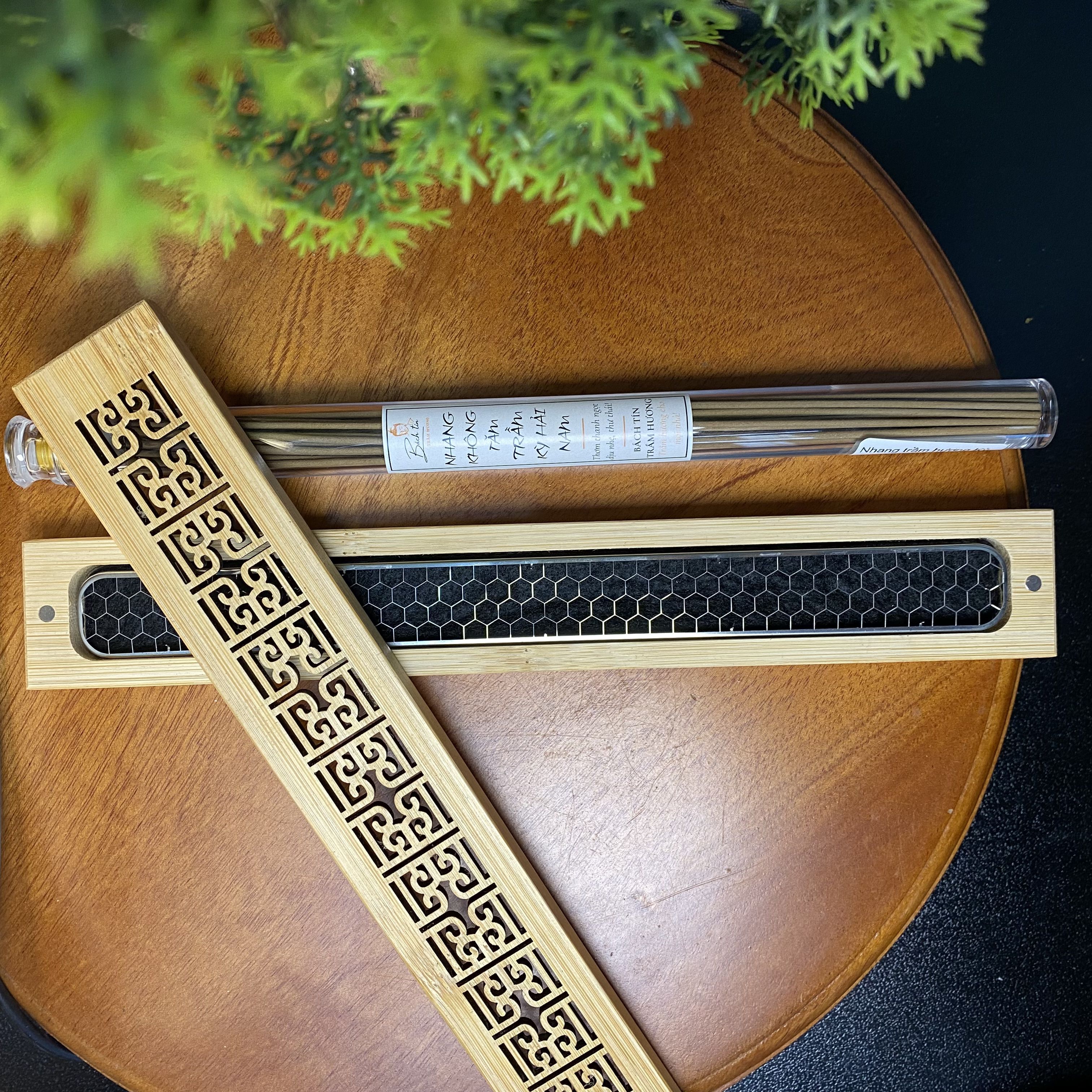 [QÙA TẶNG KHI MUA NHANG] Hộp đế đốt nhang không tăm nhang thanh gỗ, có nam châm, lướt sắt, bông chống cháy