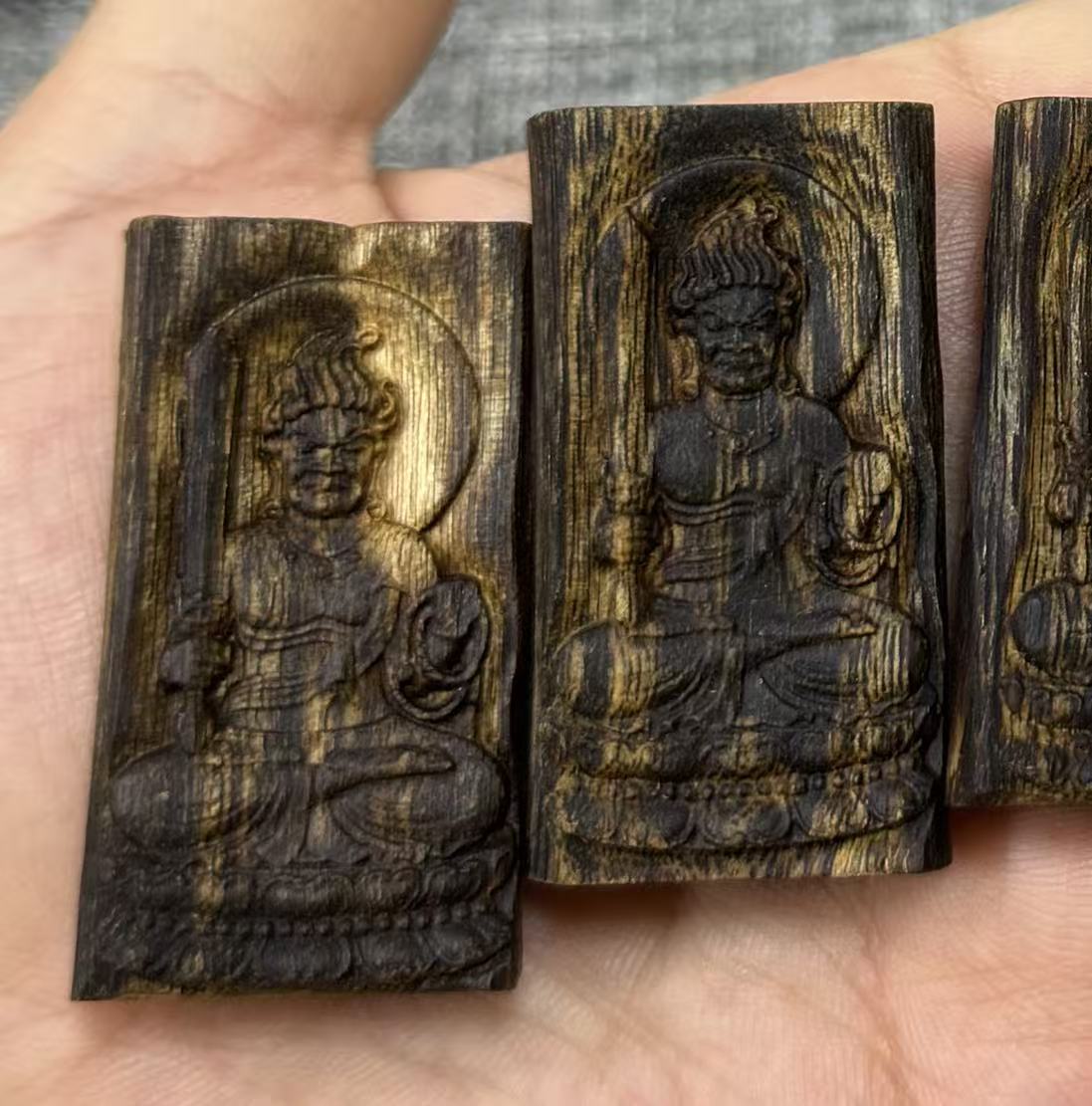 [LIVE] Mặt Dây Chuyền Phật Bản Mệnh Trầm Hương Kỳ Hải Nam Thiên Thủ, Hư Không, Văn Thù Sư Lợi,Phổ Hiền,Đại Thế Chí,Như Lai,Bất Động, A Di Đà 134