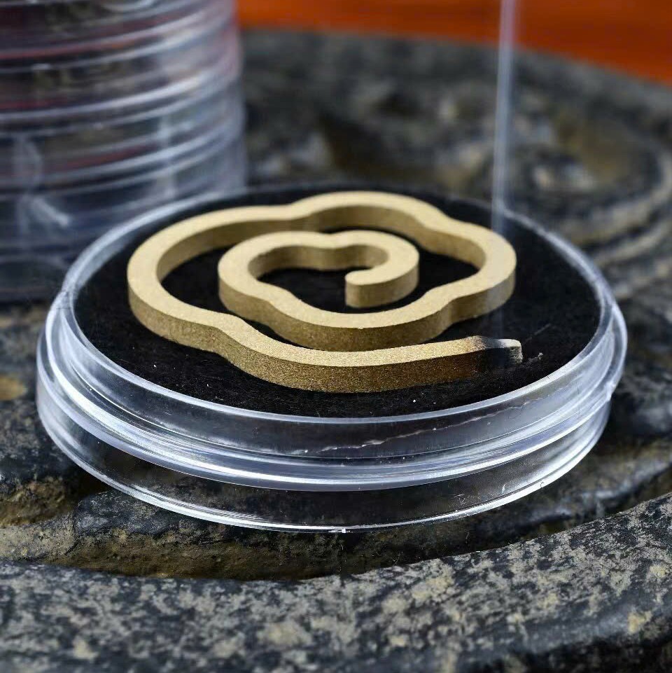 Nhang trầm hương Kì Hải Nam vân mây không keo thanh ngọt 10 miếng 116