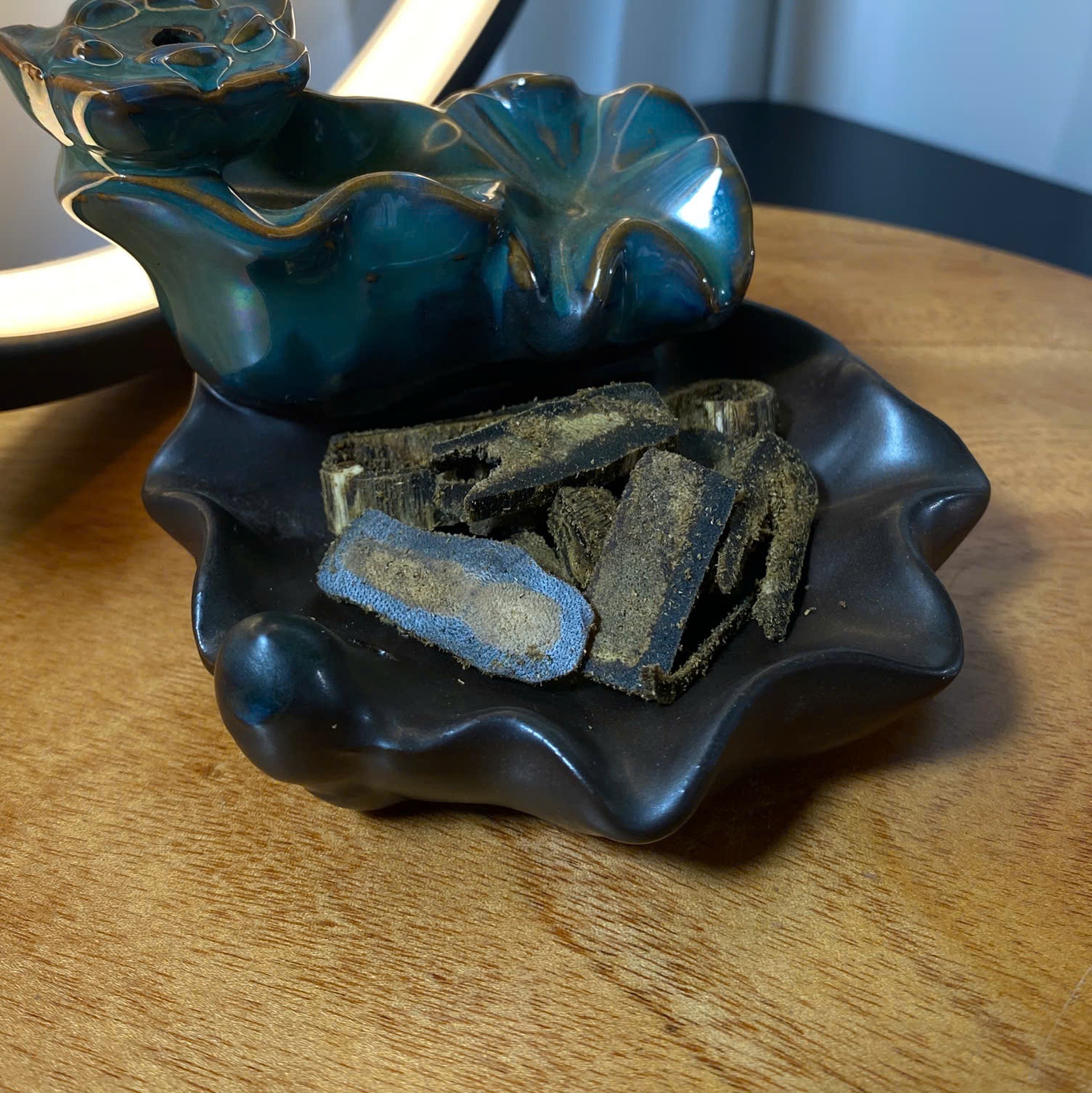 Vụn xông đốt trầm Kì Hải Nam cao cấp lọ 10 gram 120