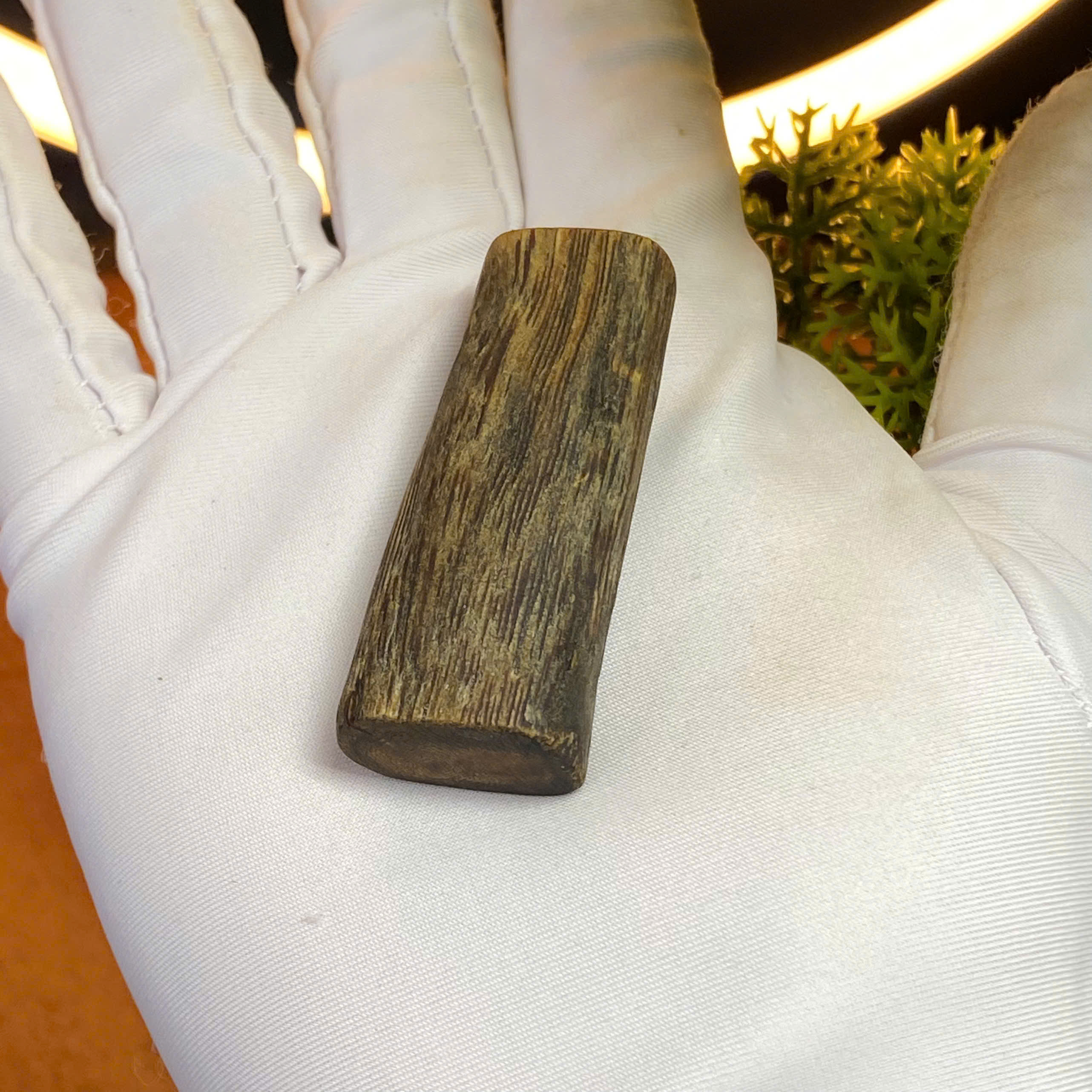 [LIVE] Mặt dây chuyền trầm hương Kì Hải Nam chìm nước dầu đen 5-6g trên mặt 127