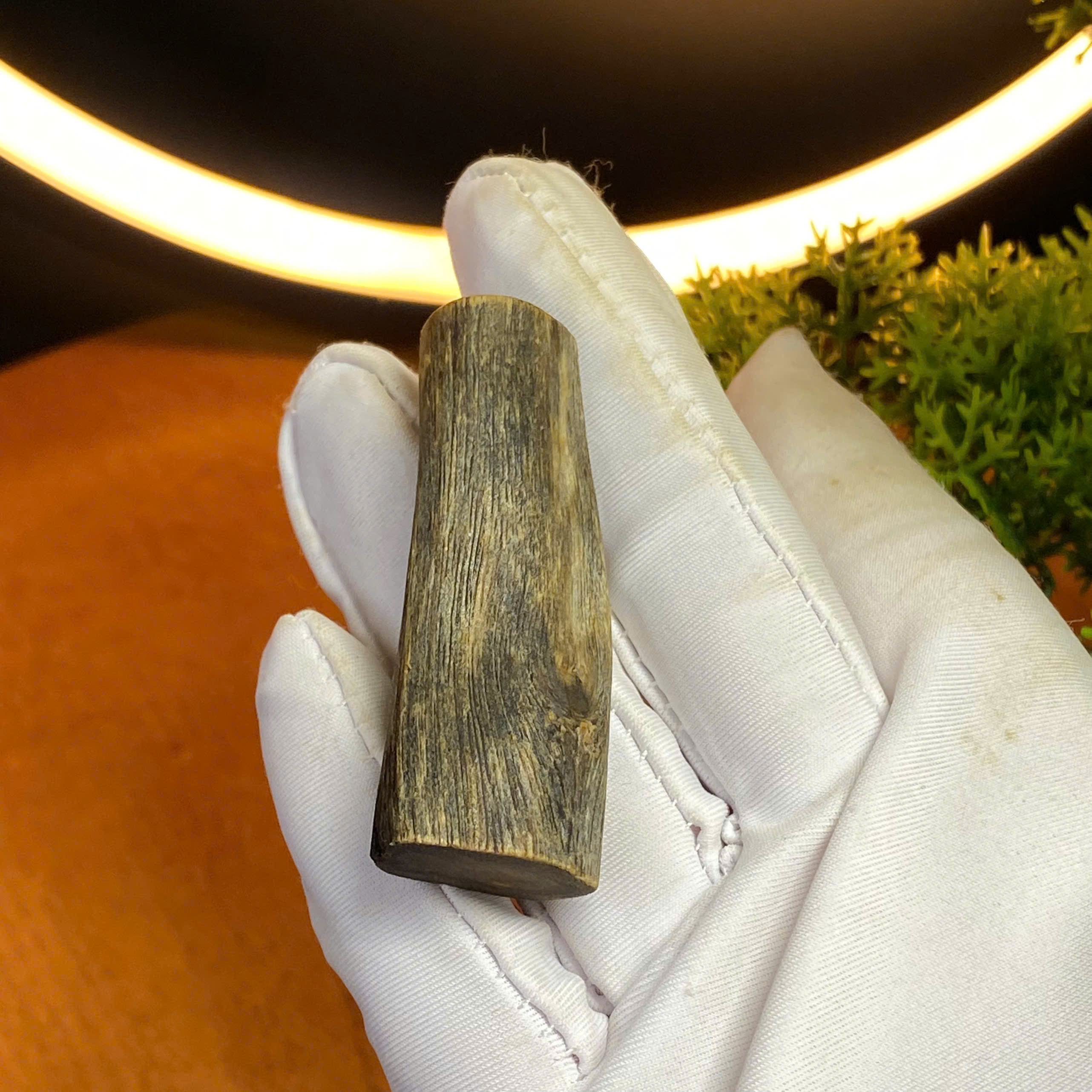 [LIVE] Mặt dây chuyền trầm hương Kì Hải Nam chìm nước dầu đen 5-6g trên mặt 127